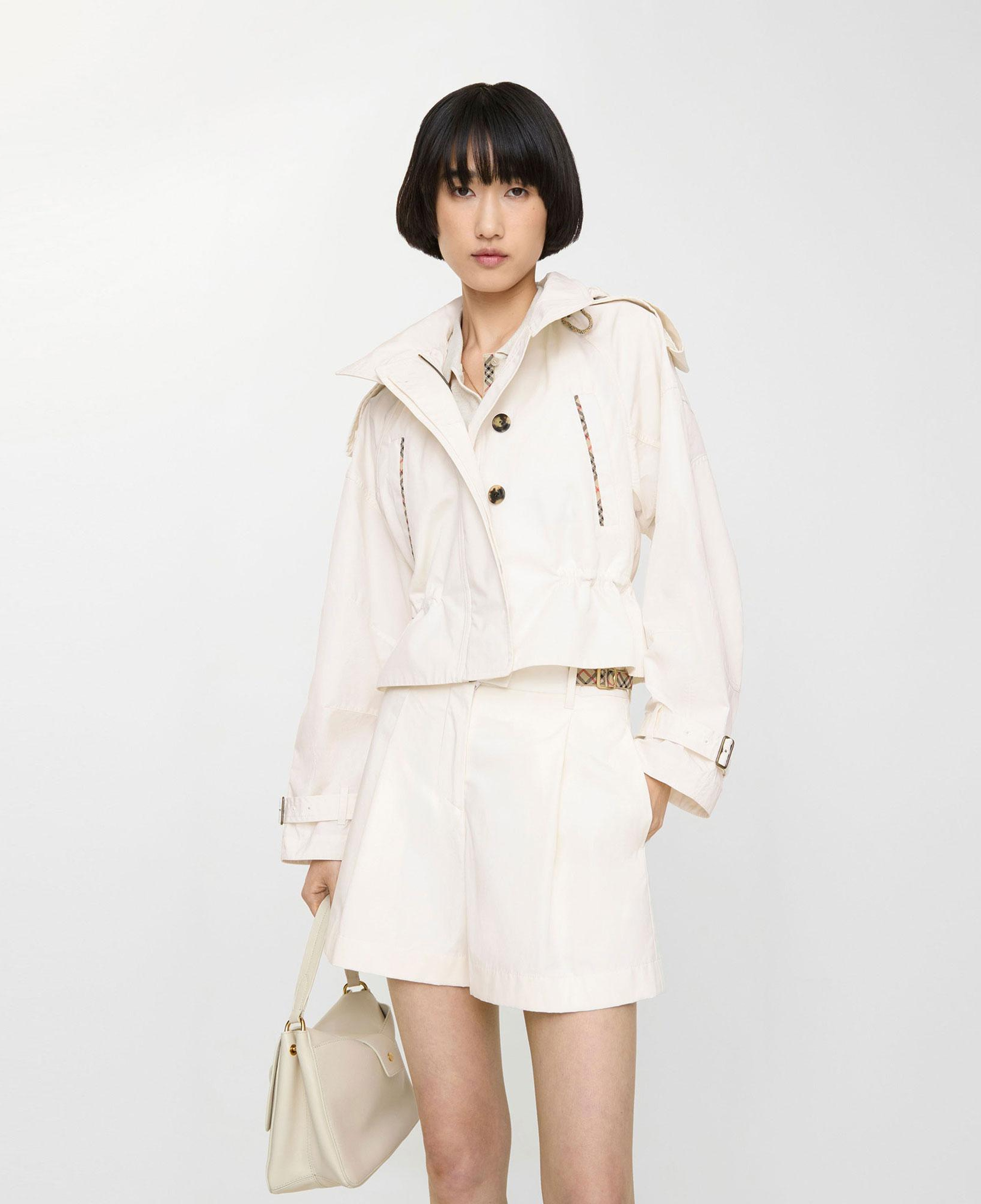 Burberry Kadın Beyaz Şort