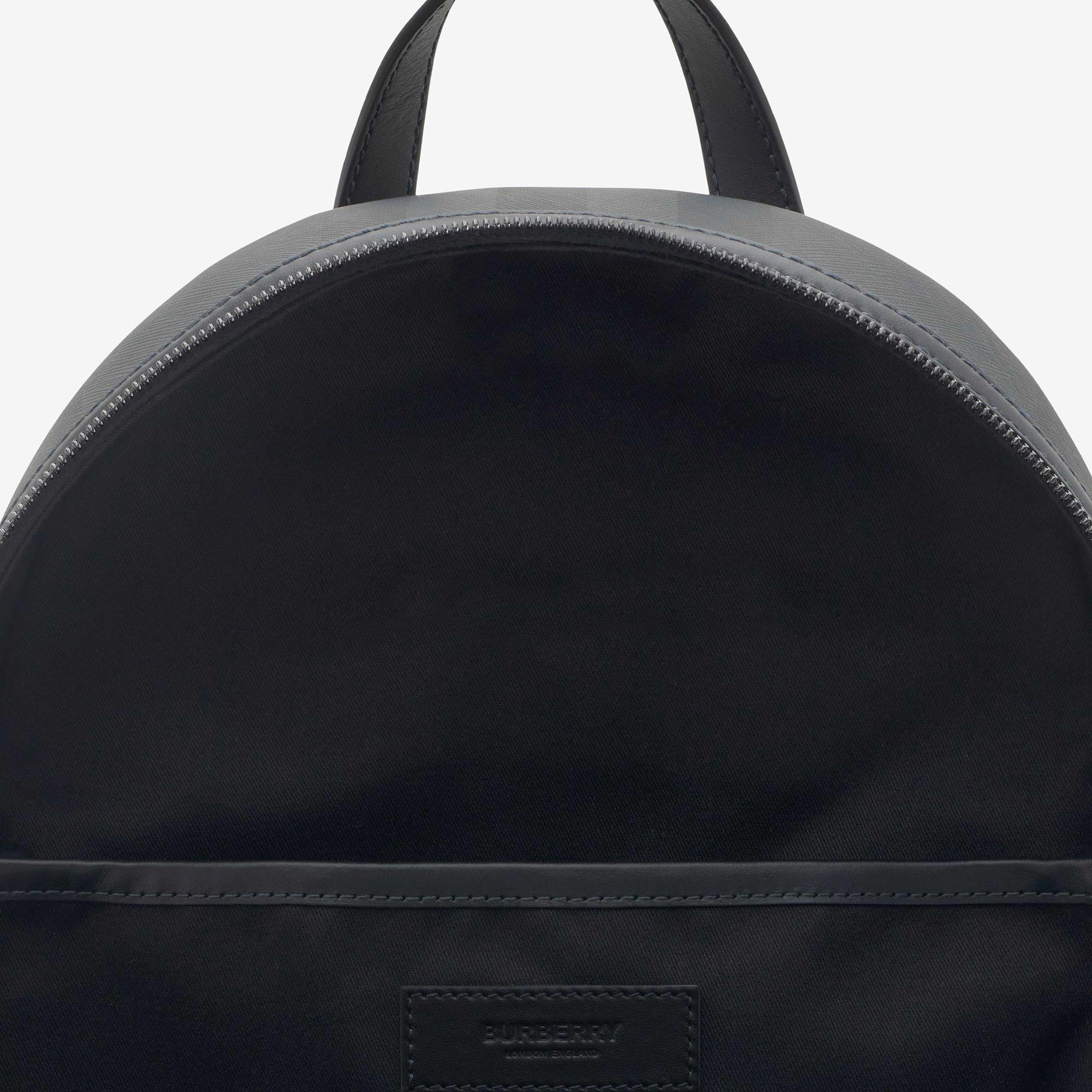 Burberry Erkek Gri Sırt Çantası