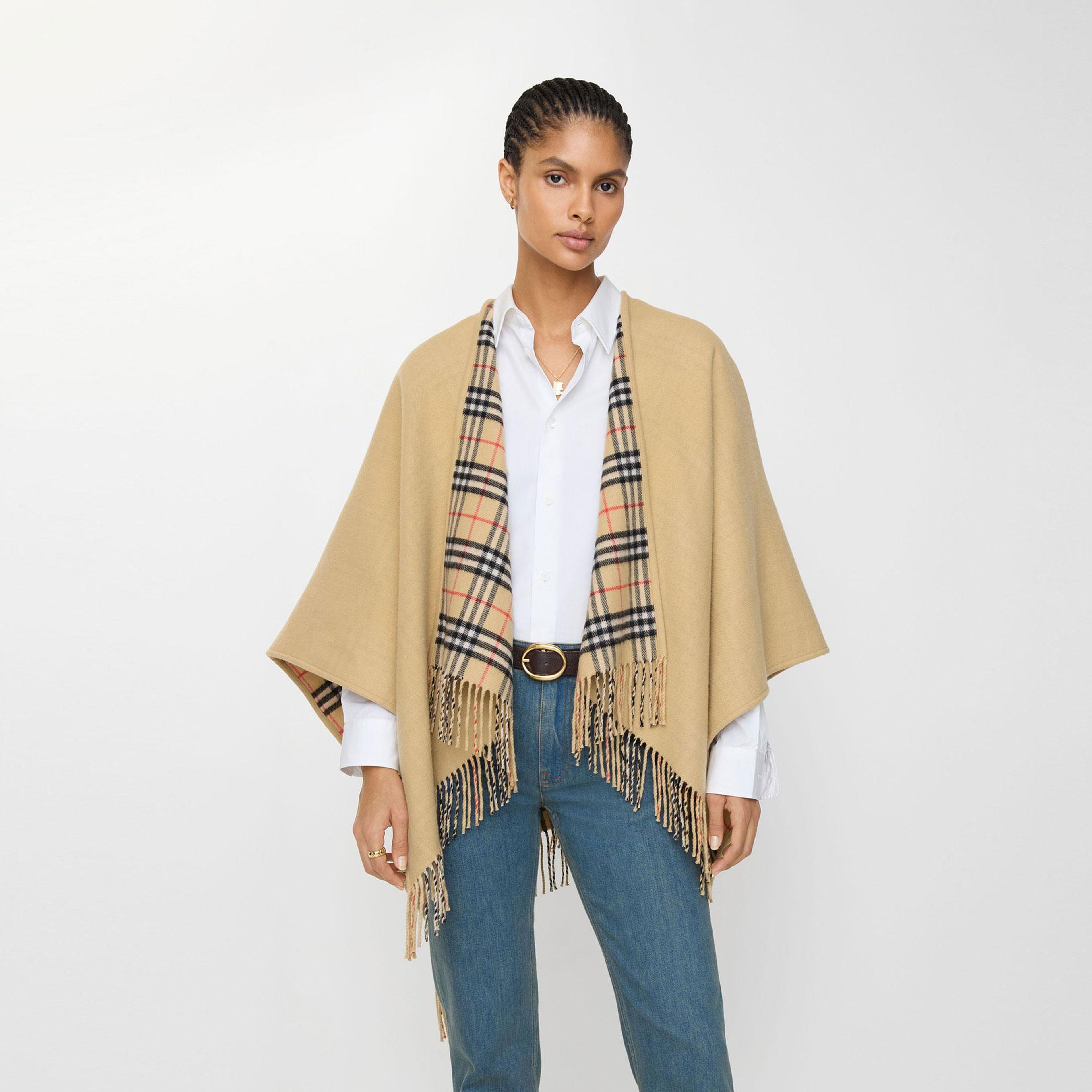 Burberry Reversible Check Wool Kadın Bej Panço