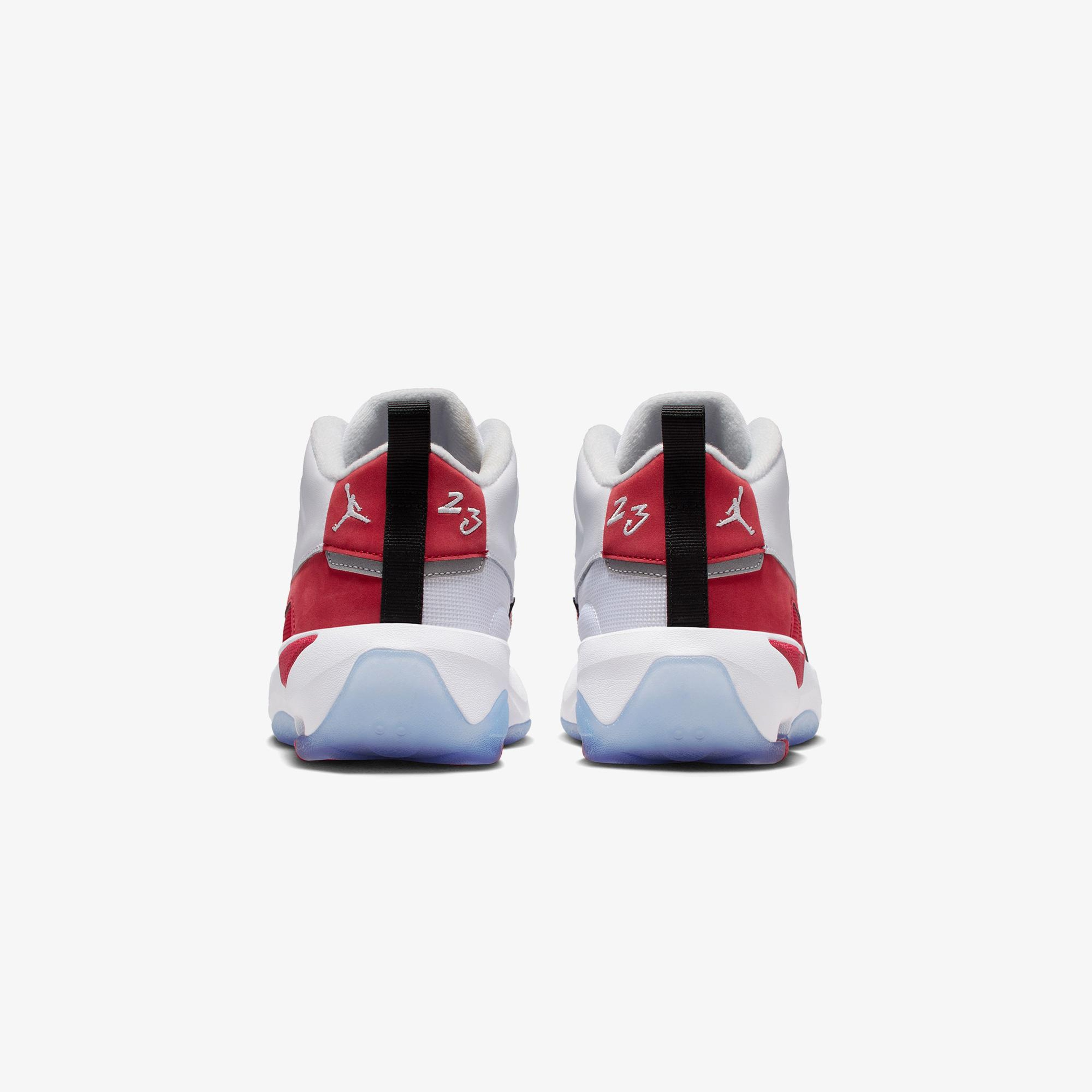 Jordan Max Aura 7 Genç Çocuk Beyaz Spor Ayakkabı