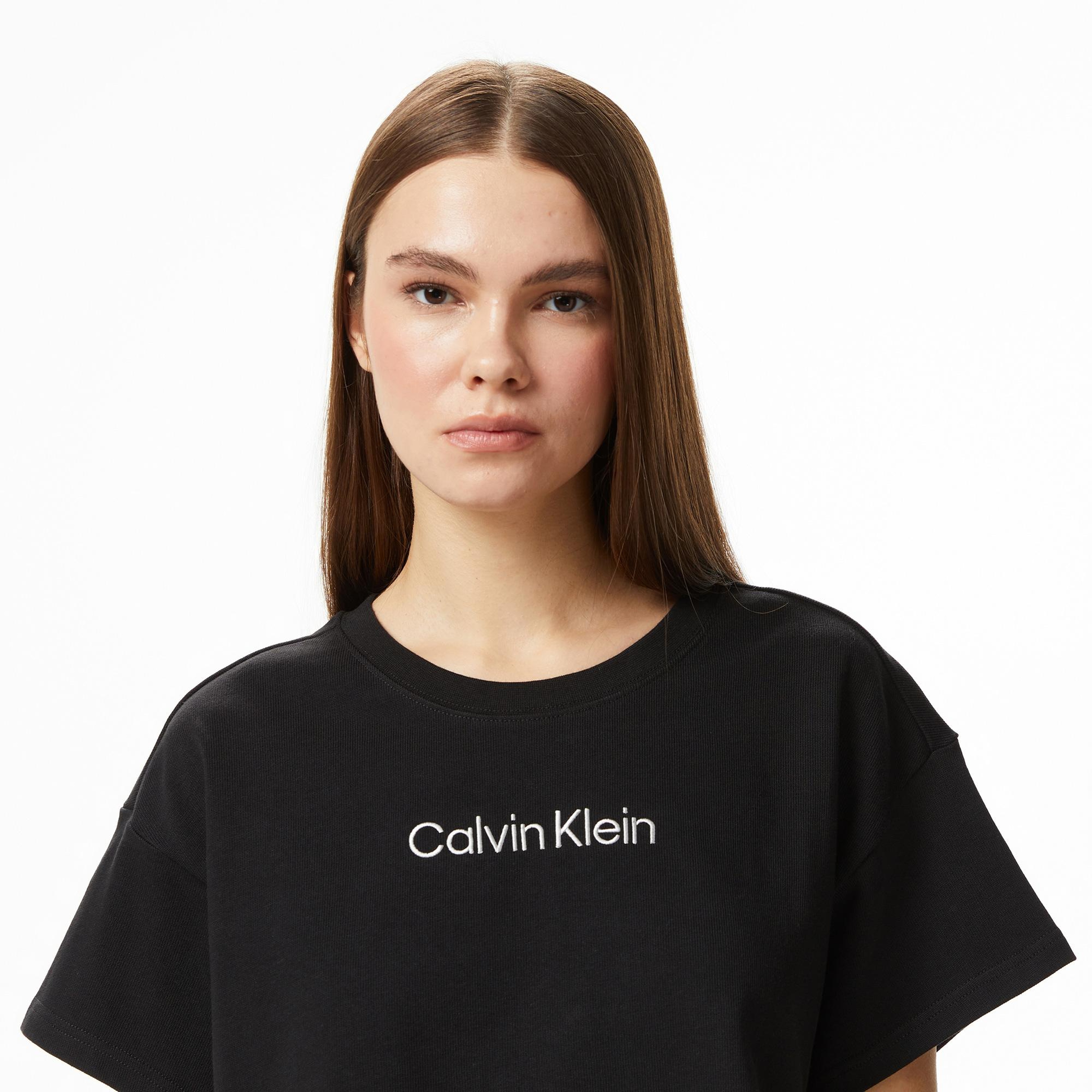 Calvin Klein Cropped  Kadın Siyah T-Shirt