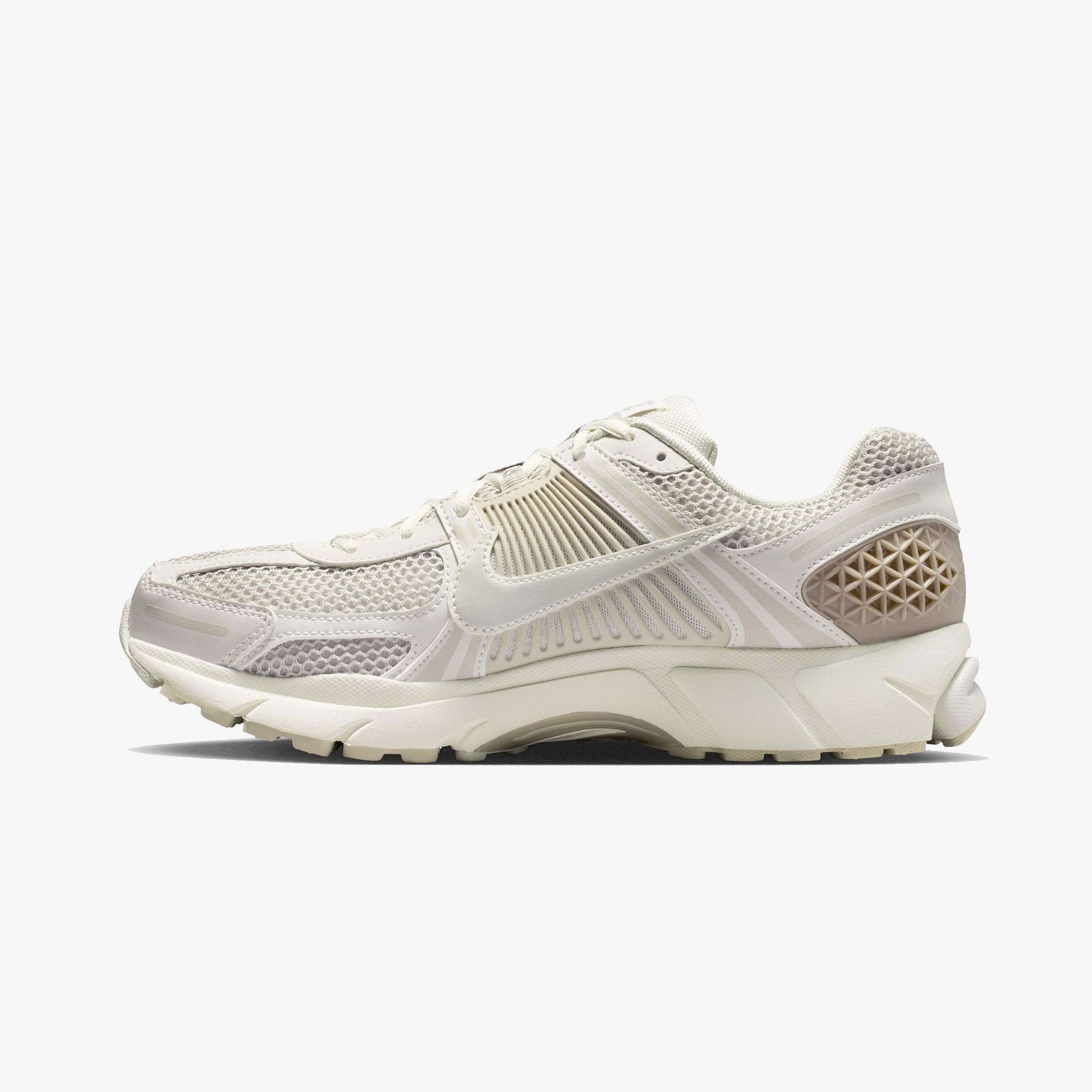 Nike Zoom Vomero 5 Erkek Bej Spor Ayakkabı