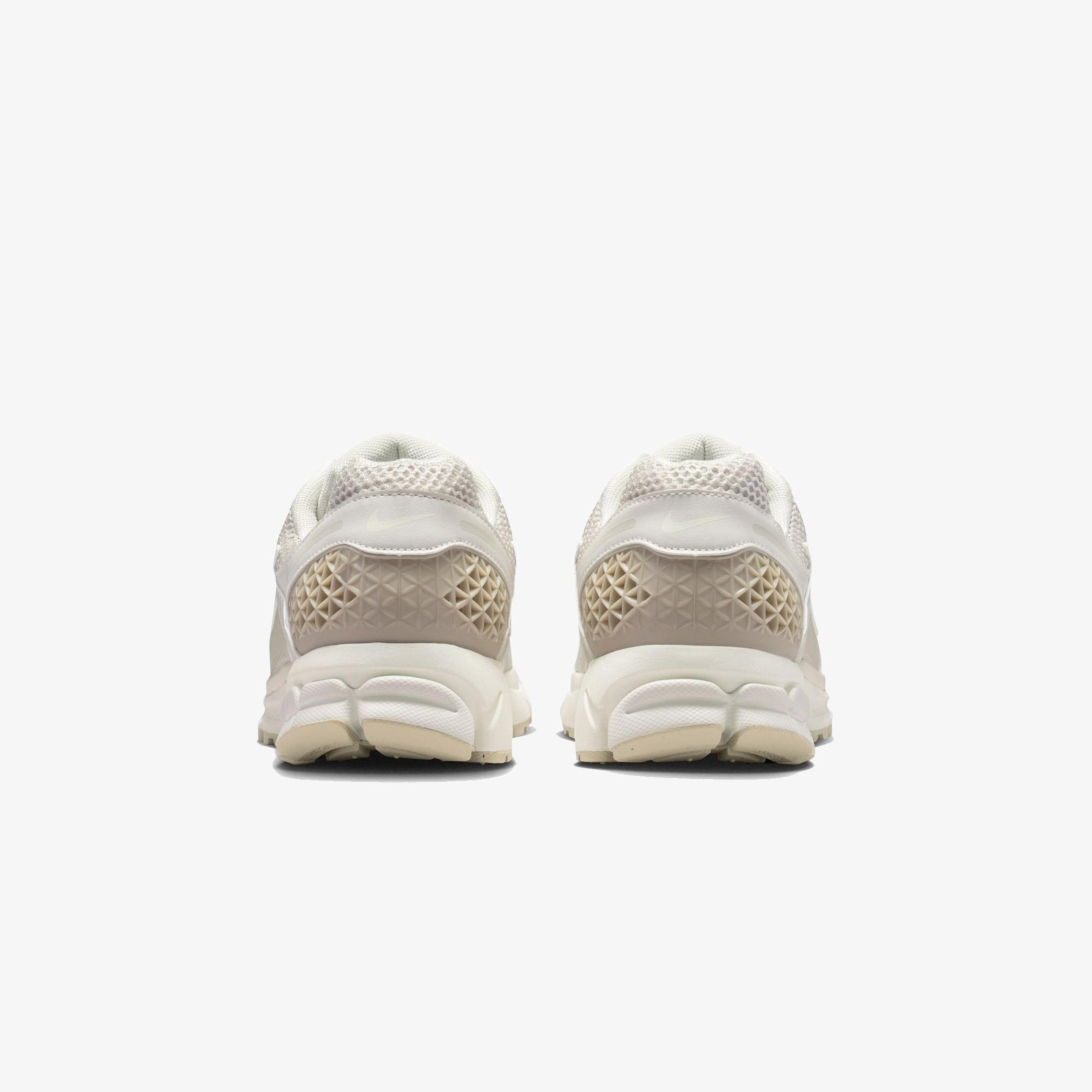 Nike Zoom Vomero 5 Erkek Bej Spor Ayakkabı