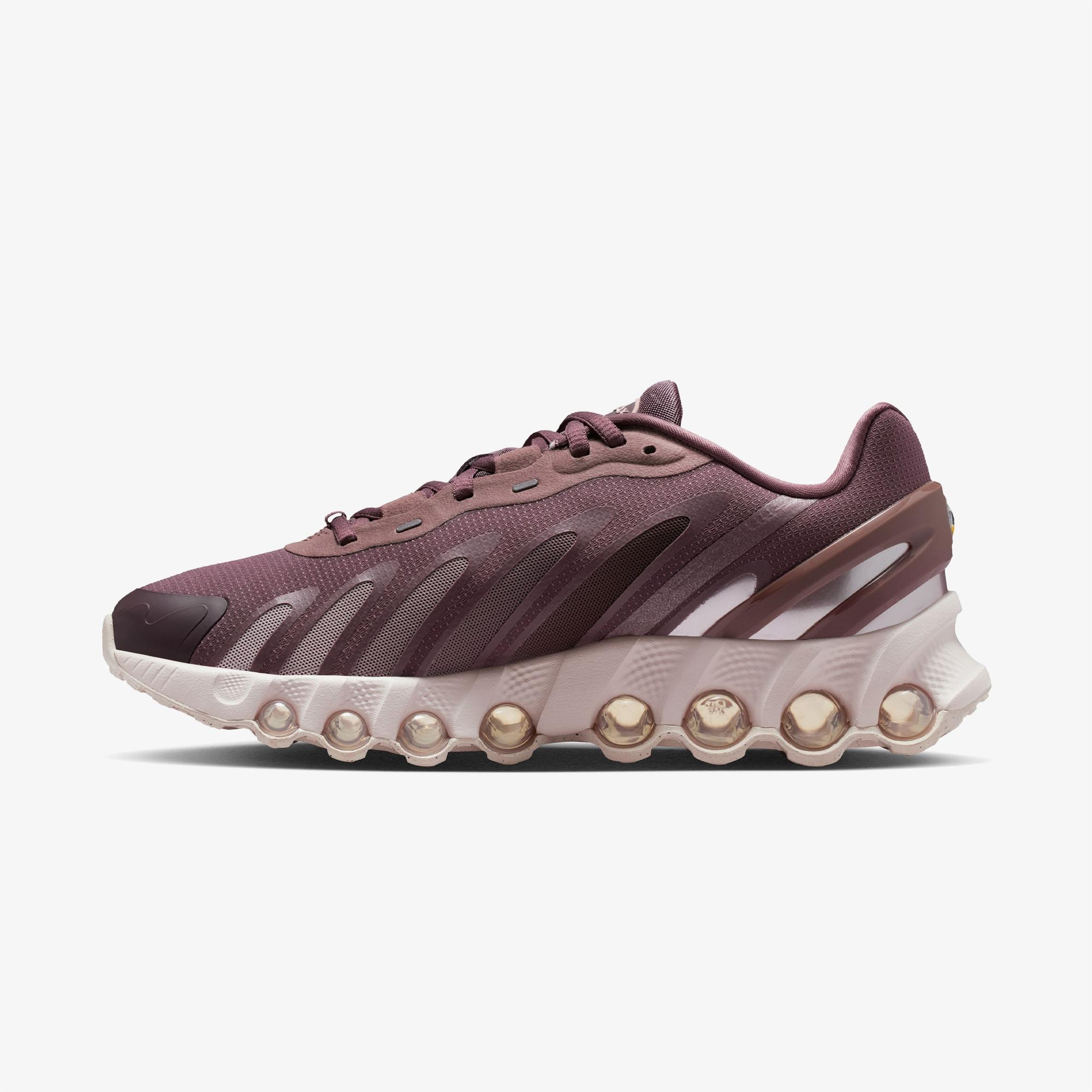 Nike Air Max DN8 Kadın Pembe Spor Ayakkabı