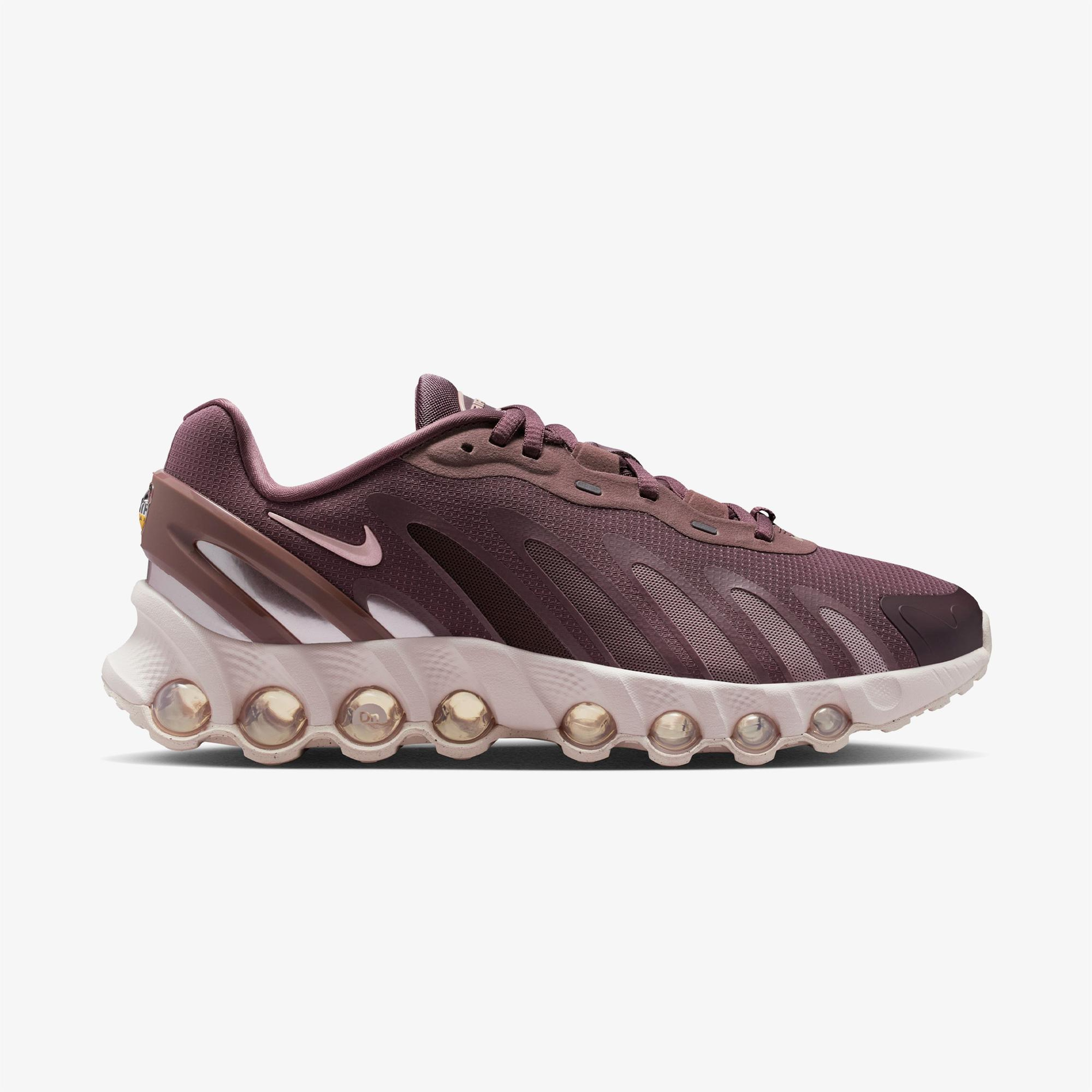 Nike Air Max DN8 Kadın Pembe Spor Ayakkabı