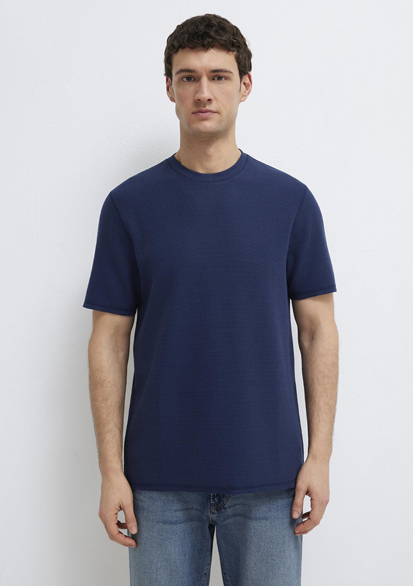 Mavi Dokulu Lacivert Basic Tişört Regular Fit / Normal Kesim 0610277-70492