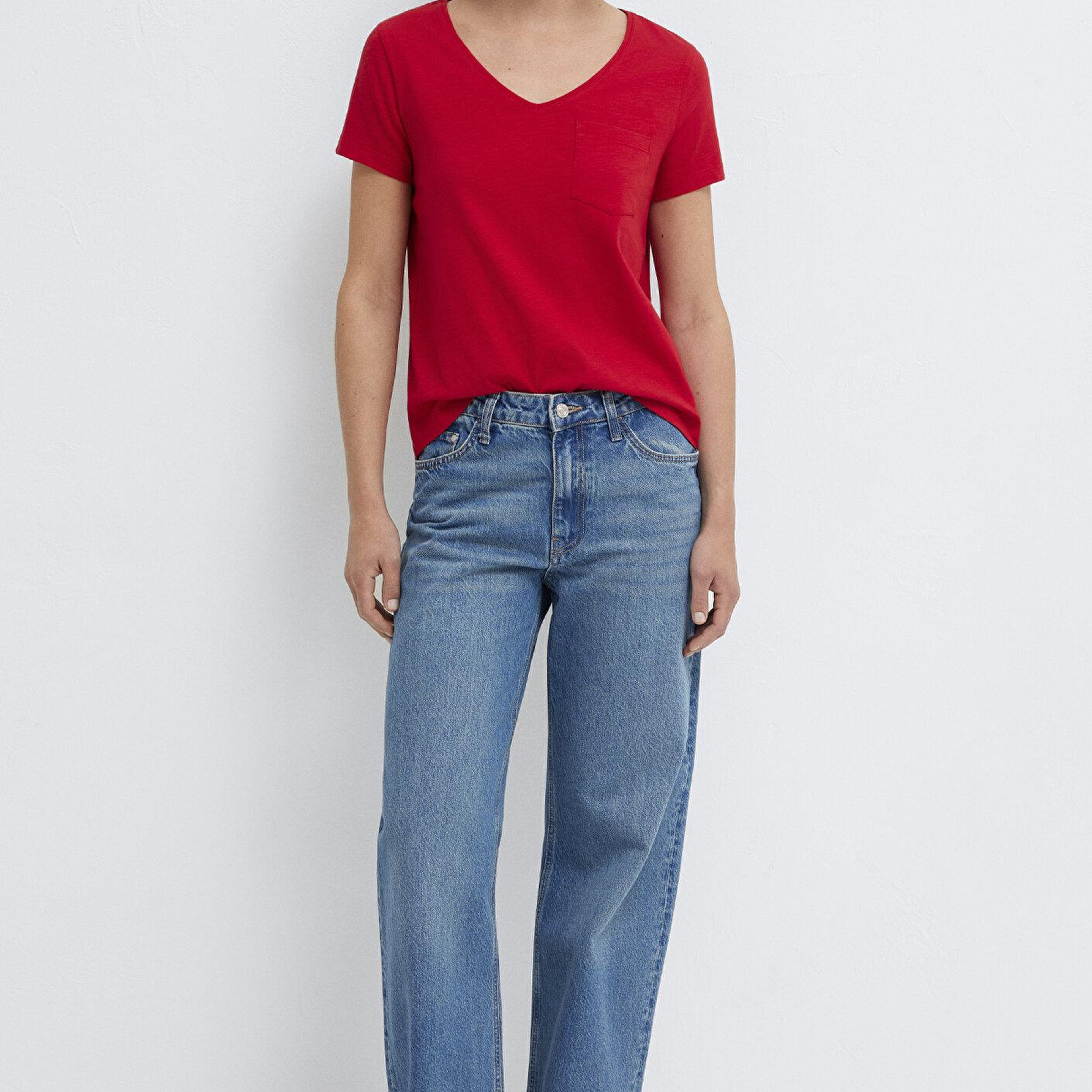 Mavi V Yaka Kırmızı Basic Tişört Slim Fit / Dar Kesim 1614178-86417