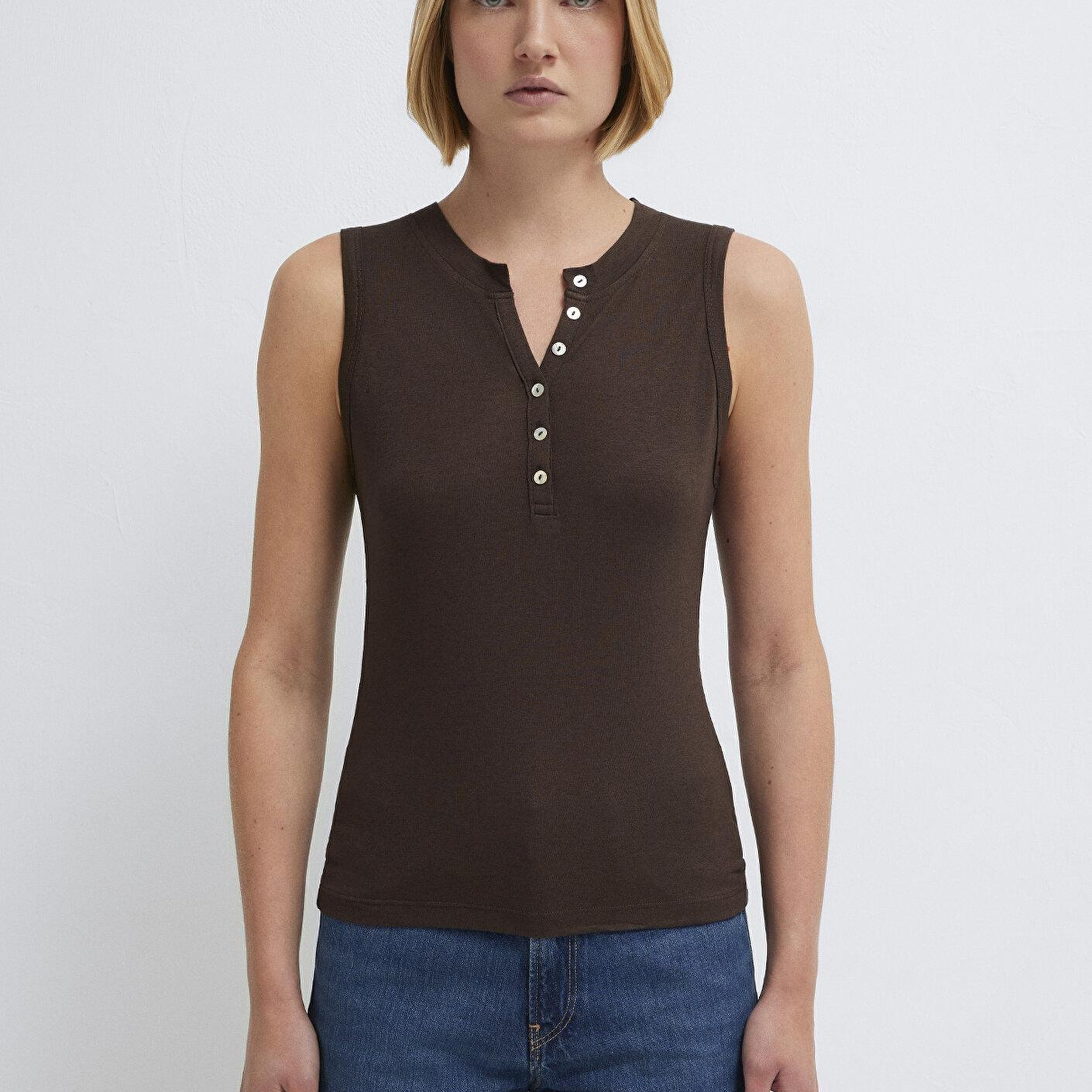 Mavi Düğmeli Kahverengi Atlet Slim Fit / Dar Kesim 1614062-88067