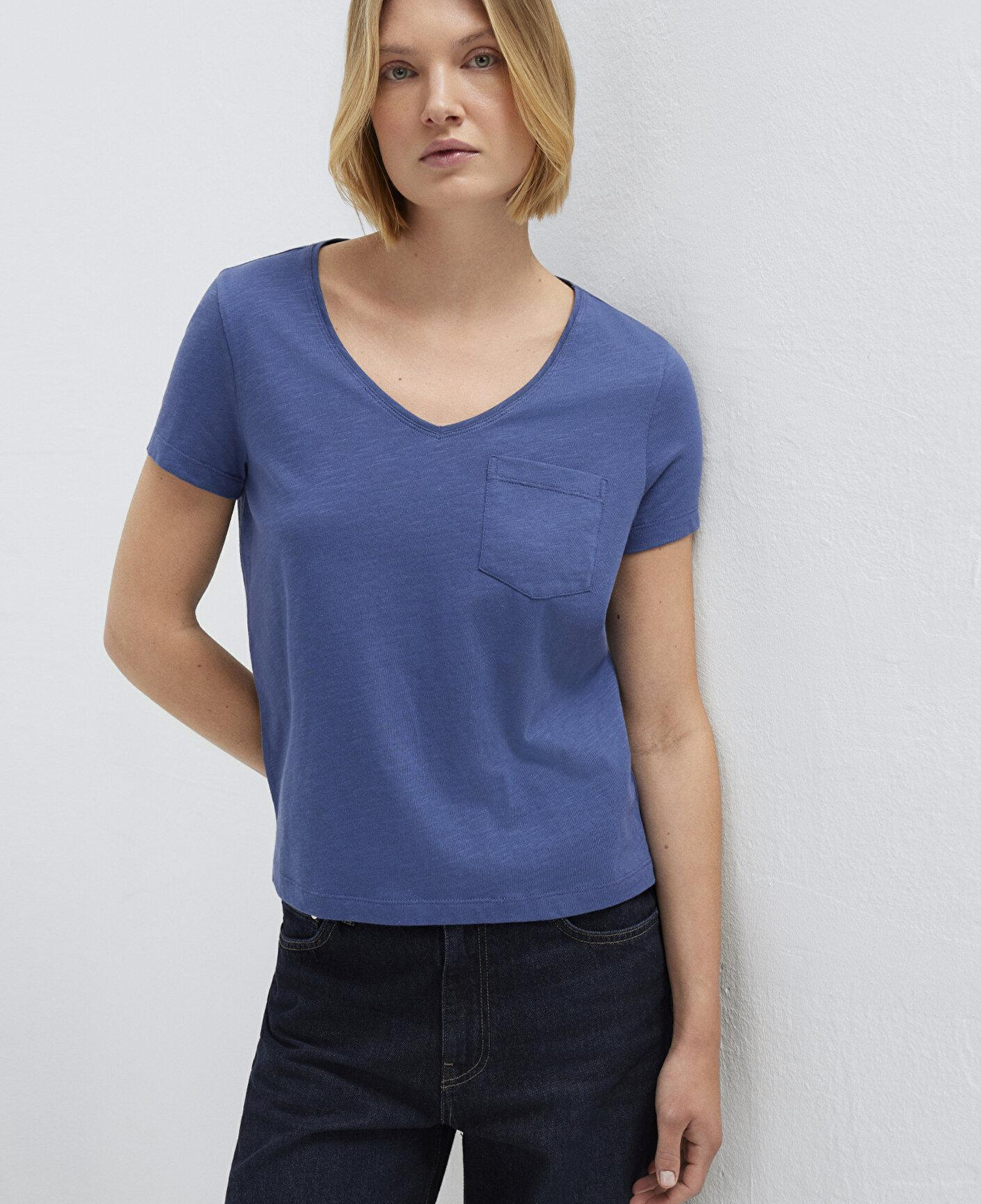 Mavi V Yaka Mavi Basic Tişört Slim Fit / Dar Kesim 1614178-70757