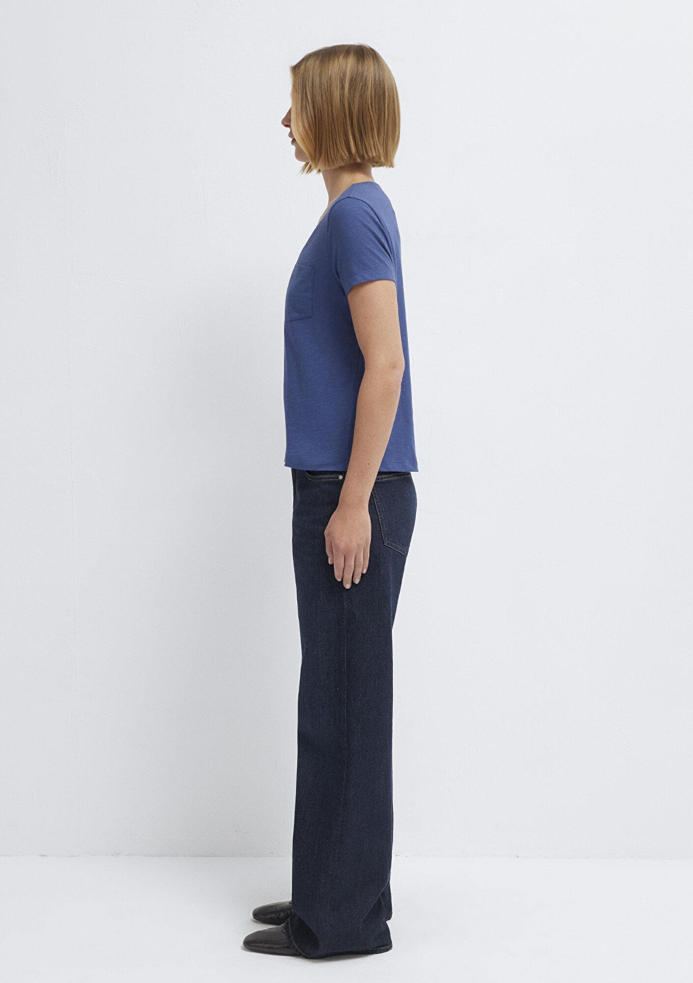 Mavi V Yaka Mavi Basic Tişört Slim Fit / Dar Kesim 1614178-70757