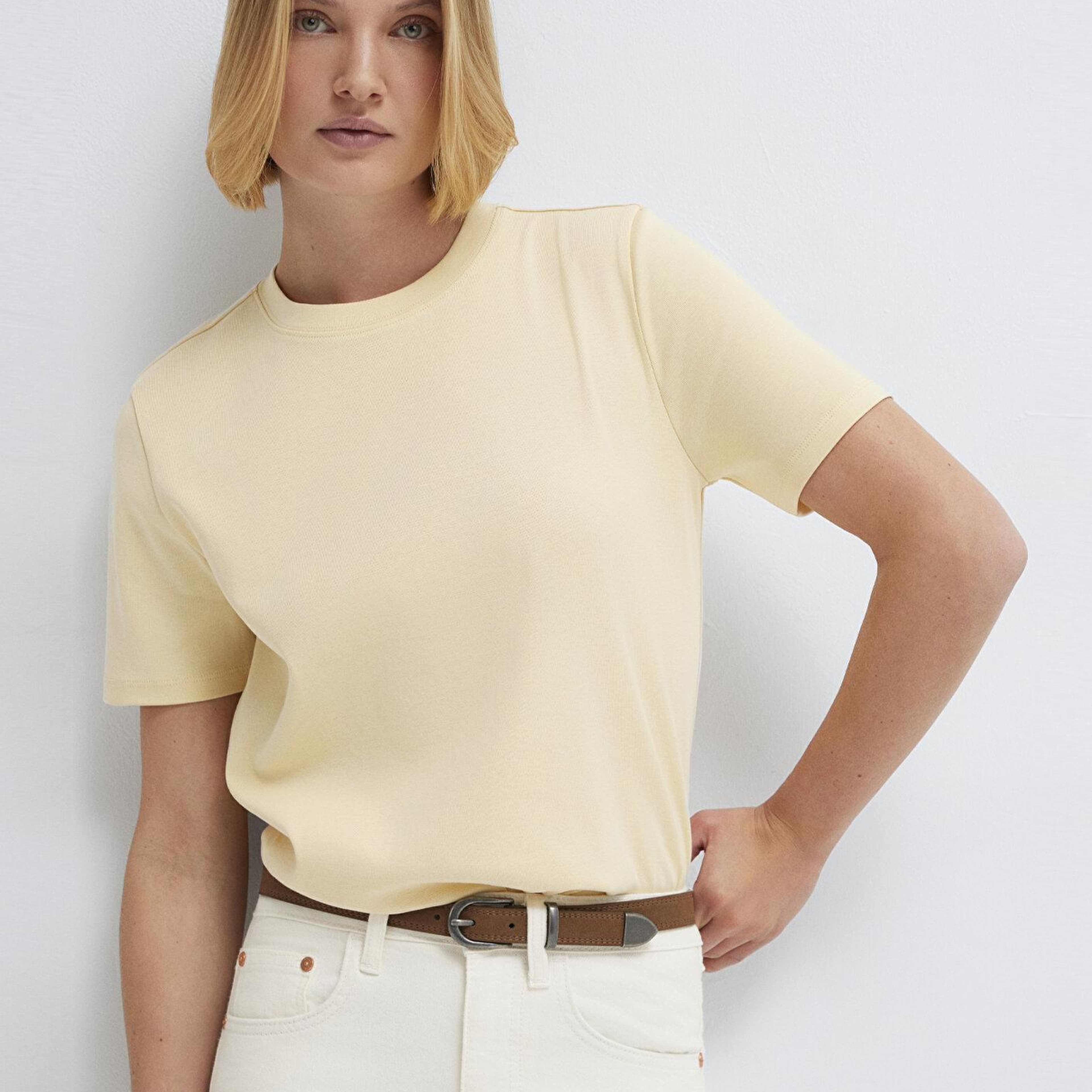 Mavi Sarı Basic Tişört Semi Slim Fit / Yarı Dar Kesim 1612916-70027