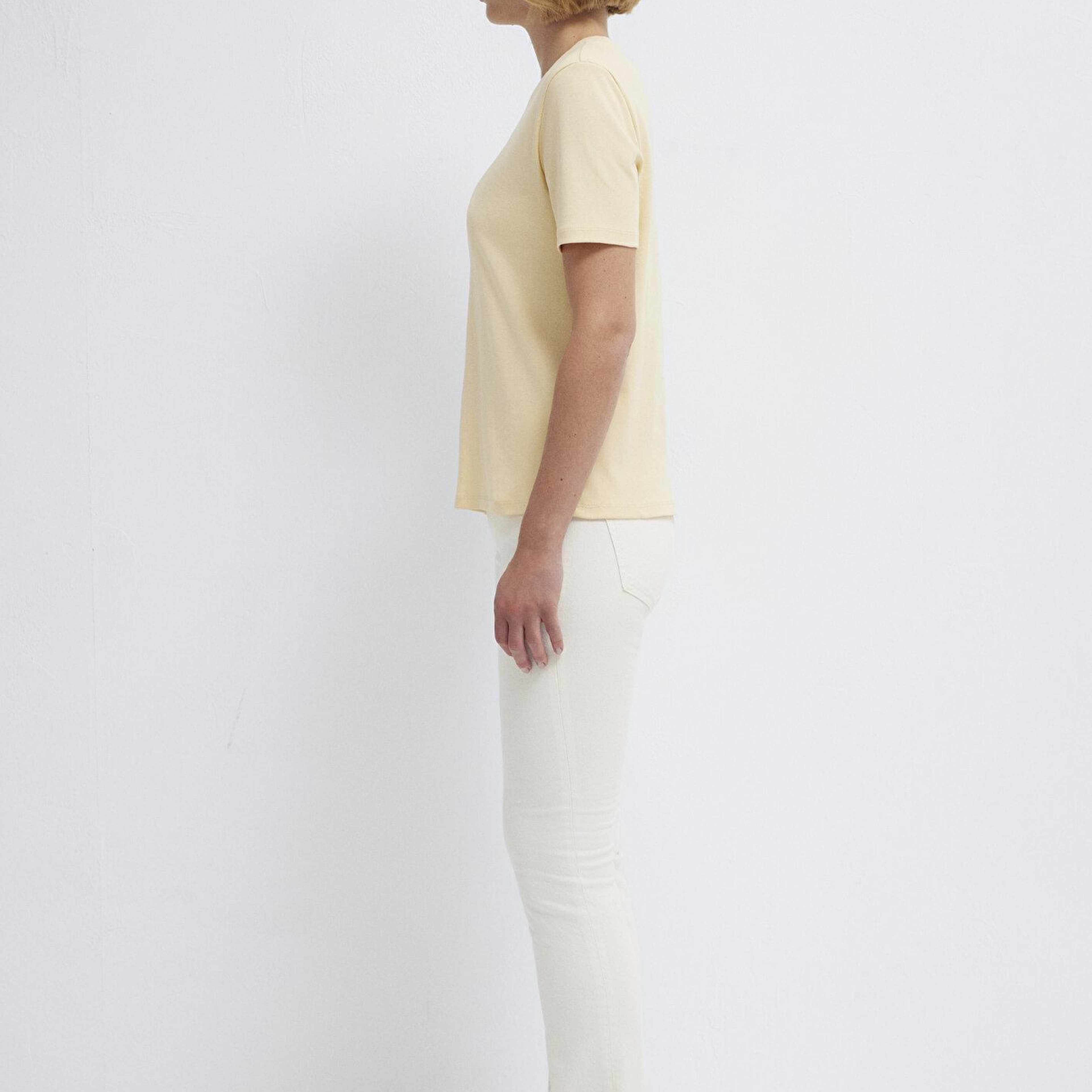 Mavi Sarı Basic Tişört Semi Slim Fit / Yarı Dar Kesim 1612916-70027