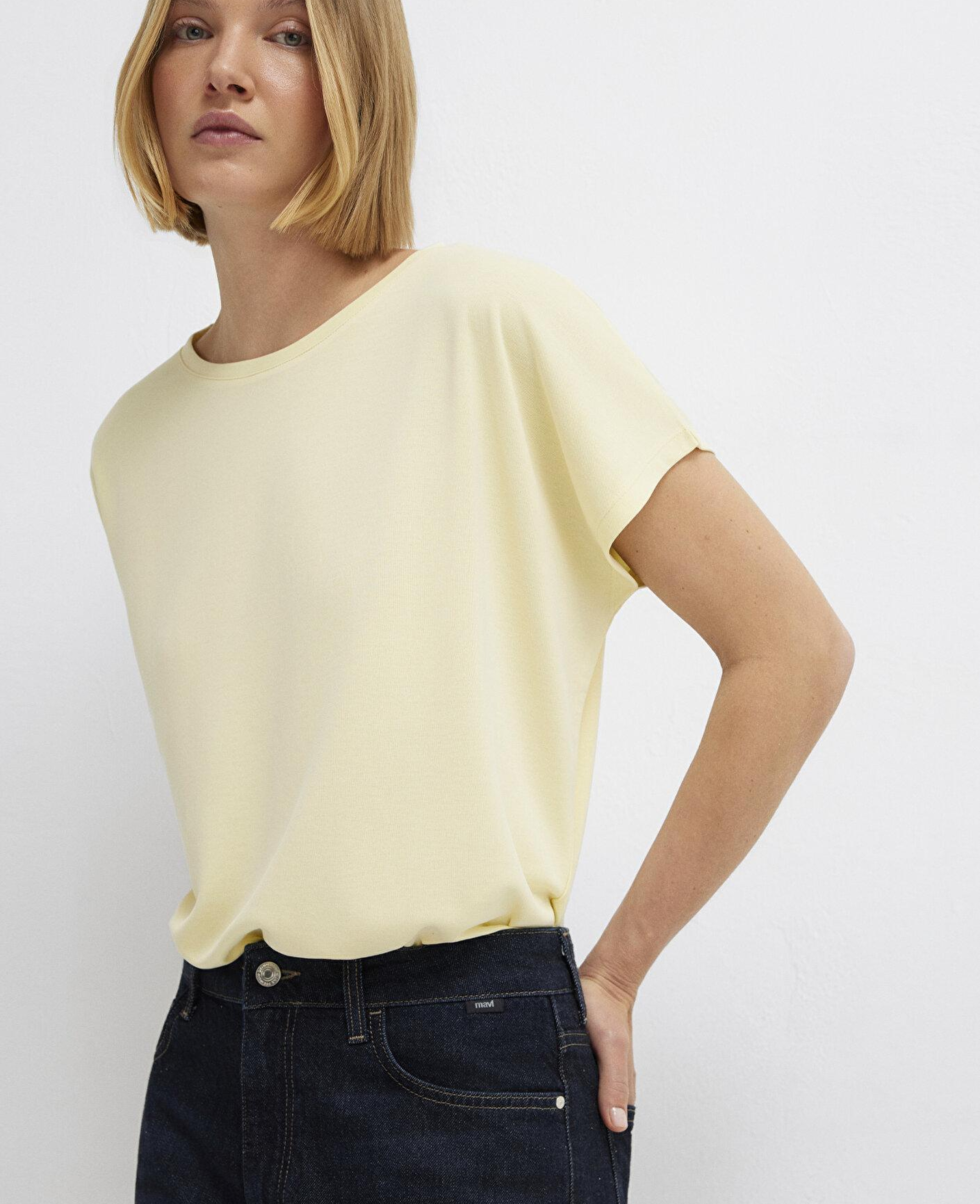 Mavi Soft-Premium Sarı (TENCEL™) Liyosel Karışımlı Basic Tişört Loose Fit / Bol Rahat Kesim 167245-84571