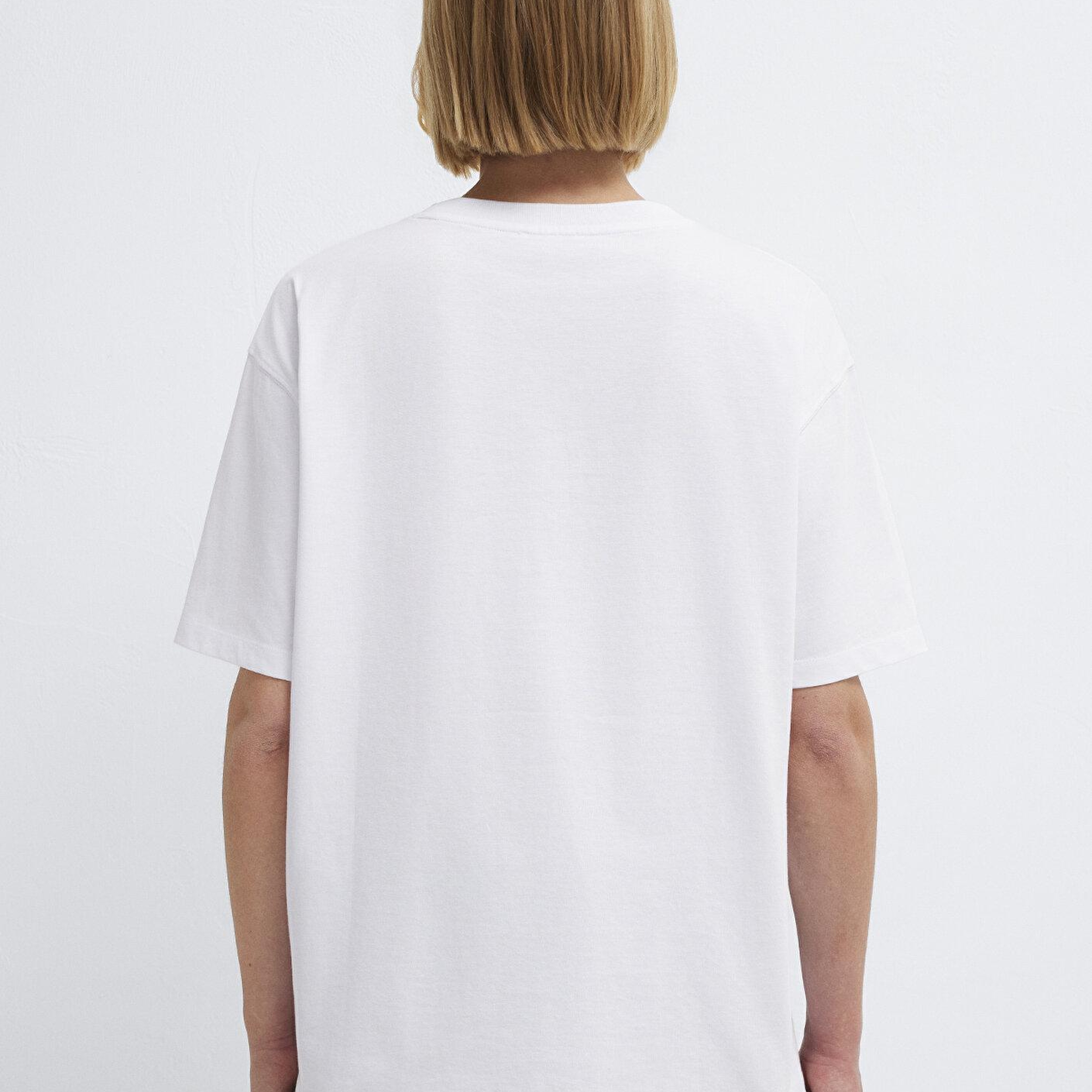 Mavi Mavi Logo Baskılı Beyaz Tişört Loose Fit / Bol Rahat Kesim 1613884-620