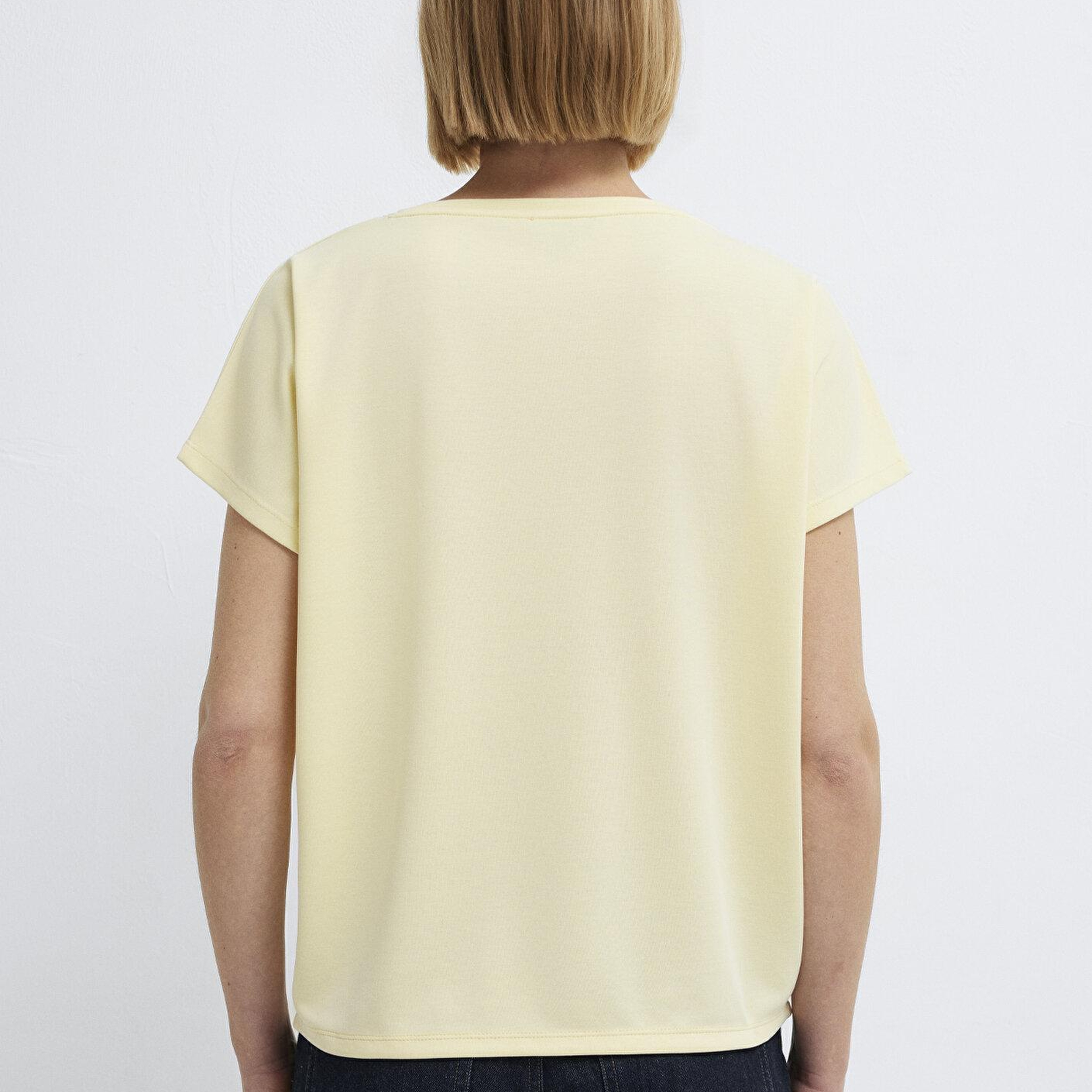 Mavi Soft-Premium Sarı (TENCEL™) Liyosel Karışımlı Basic Tişört Loose Fit / Bol Rahat Kesim 167245-84571