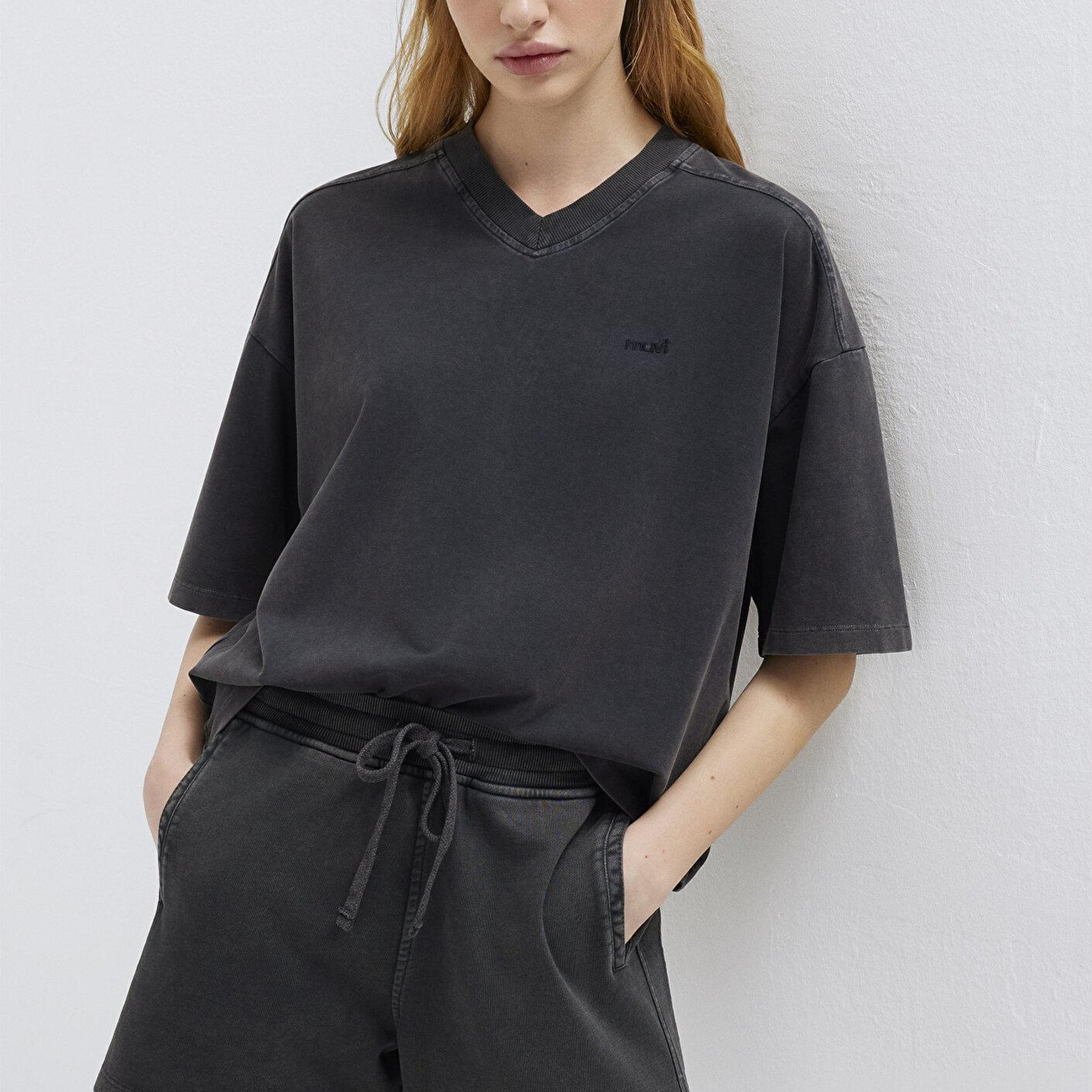 Mavi Mavi Logo Baskılı Antrasit Tişört Loose Fit / Bol Rahat Kesim 1613880-70087