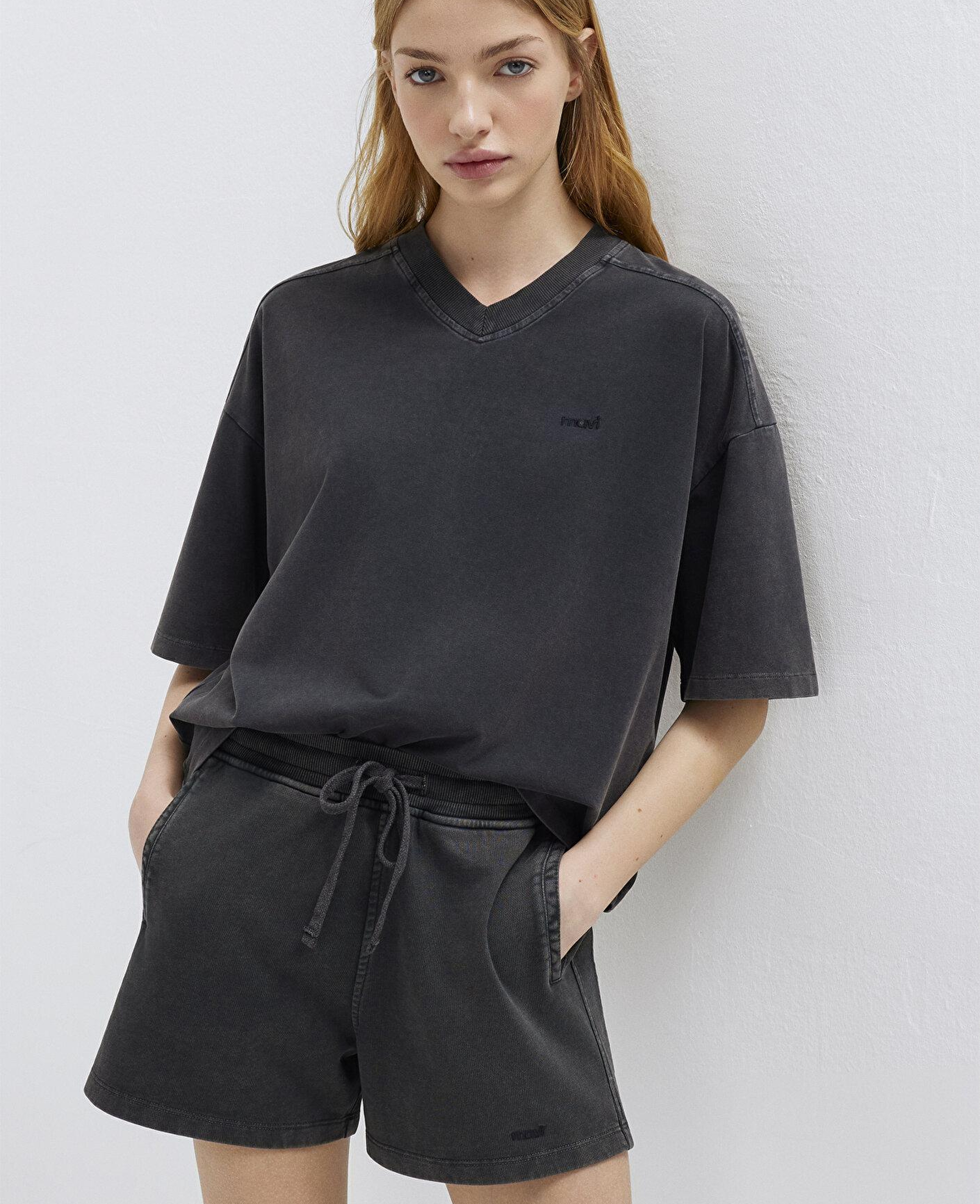 Mavi Mavi Logo Baskılı Antrasit Tişört Loose Fit / Bol Rahat Kesim 1613880-70087