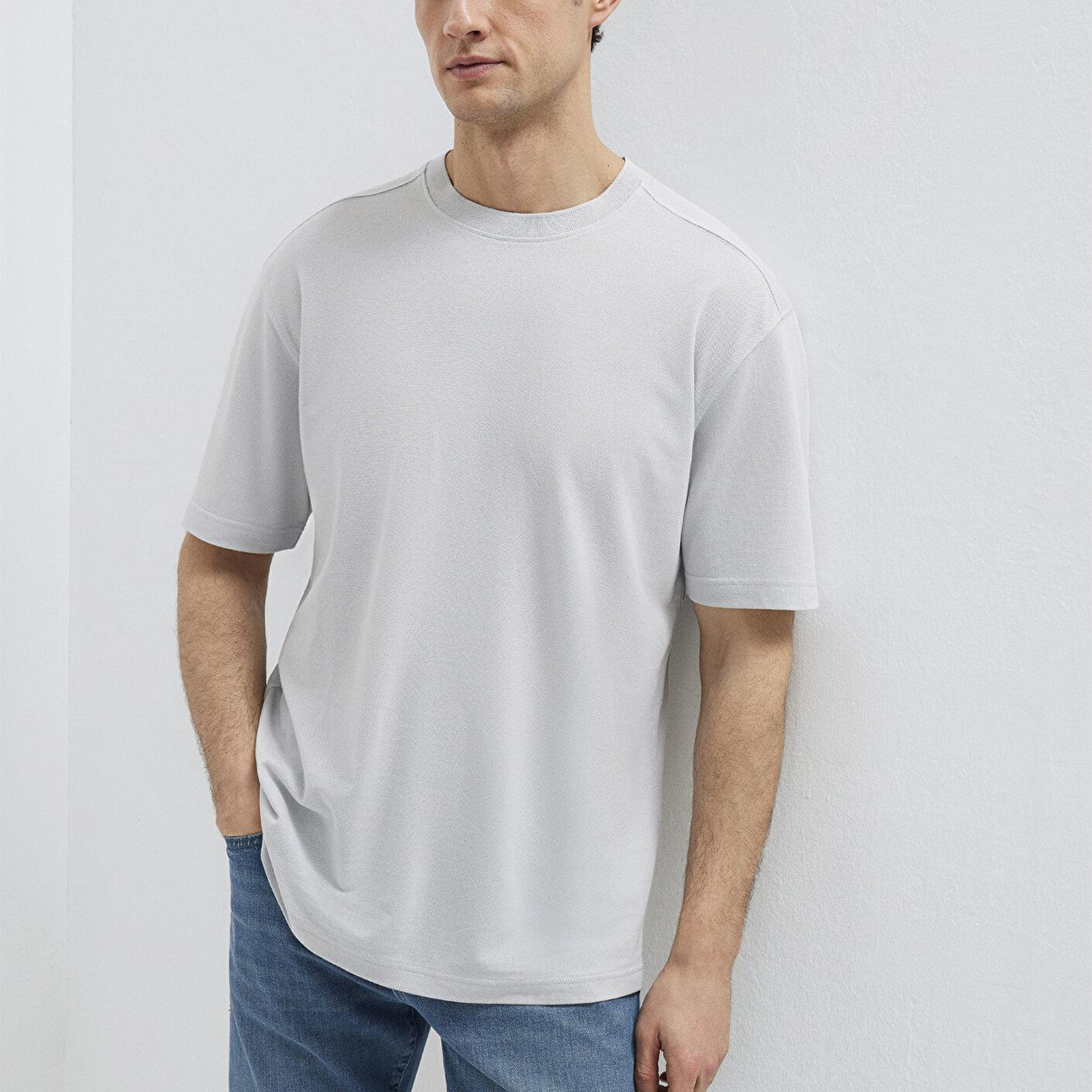 Mavi Soft-Premium Açık Mavi (TENCEL™) Liyosel Karışımlı Tişört Loose Fit / Bol Rahat Kesim 0613468-70802