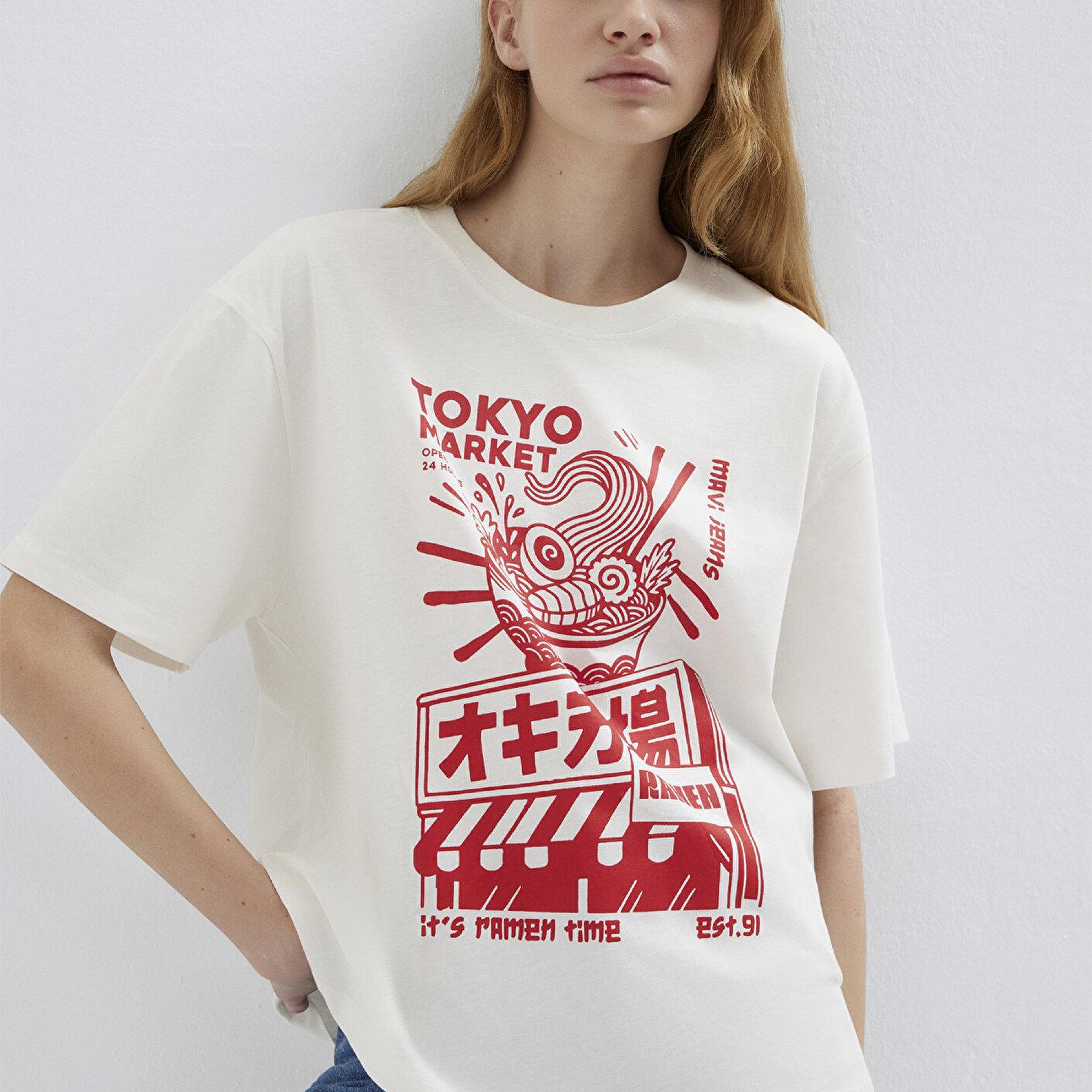 Mavi Tokyo Baskılı Ekru Tişört Loose Fit / Bol Rahat Kesim 1614004-25705