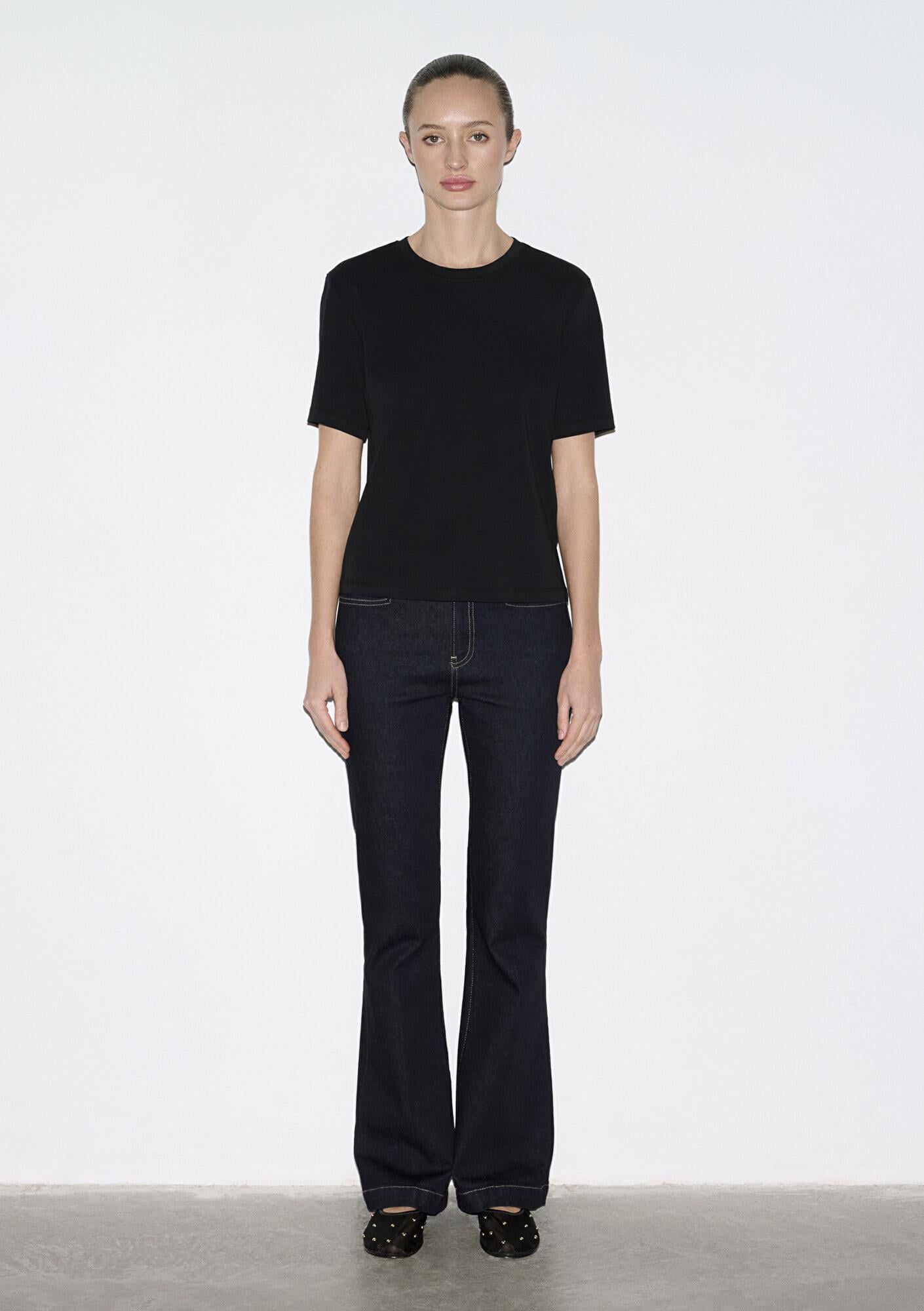 Mavi Siyah Basic Tişört Semi Slim Fit / Yarı Dar Kesim 1613588-900