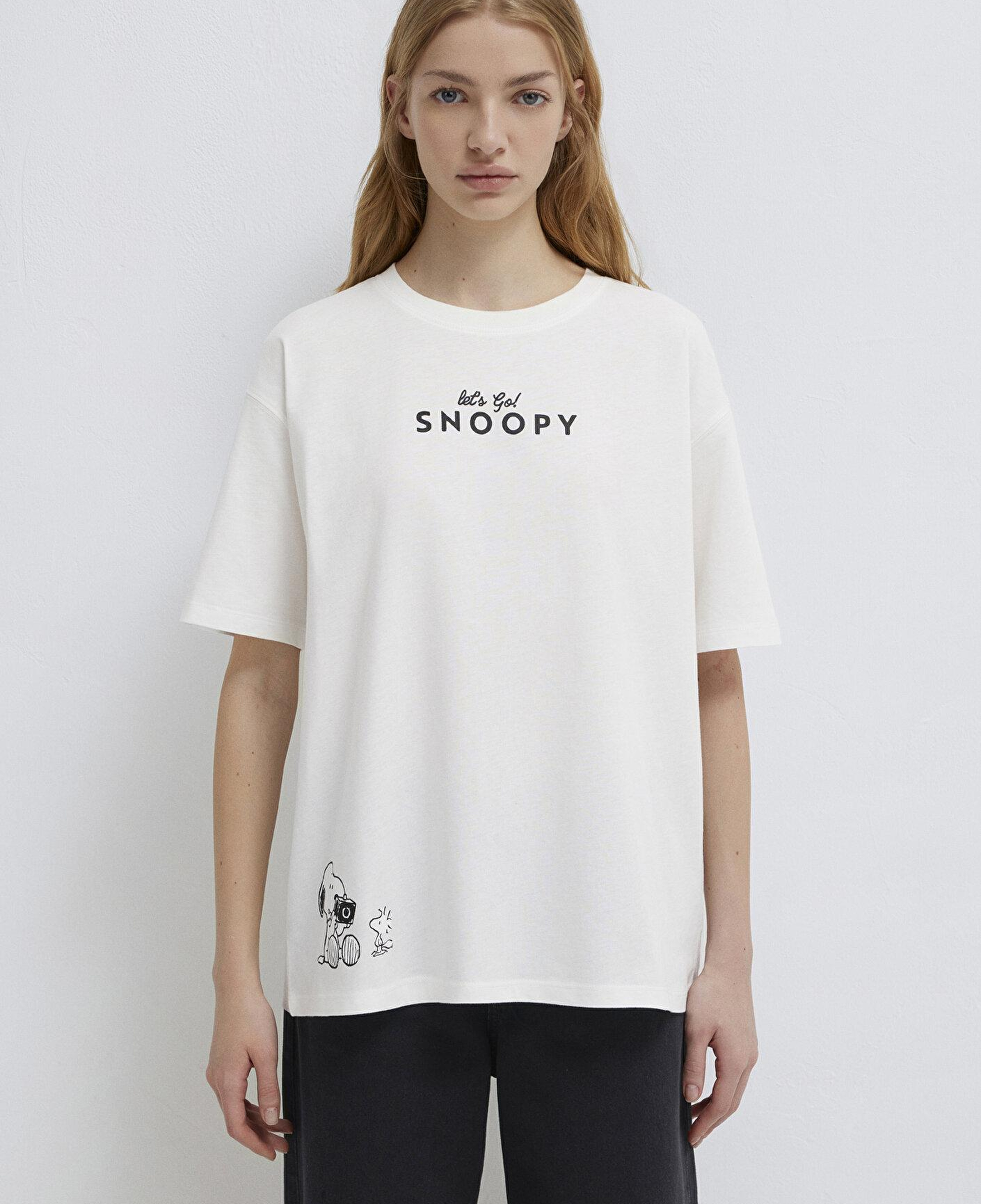 Mavi Snoopy Baskılı Ekru Tişört Loose Fit / Bol Rahat Kesim 1614055-70057
