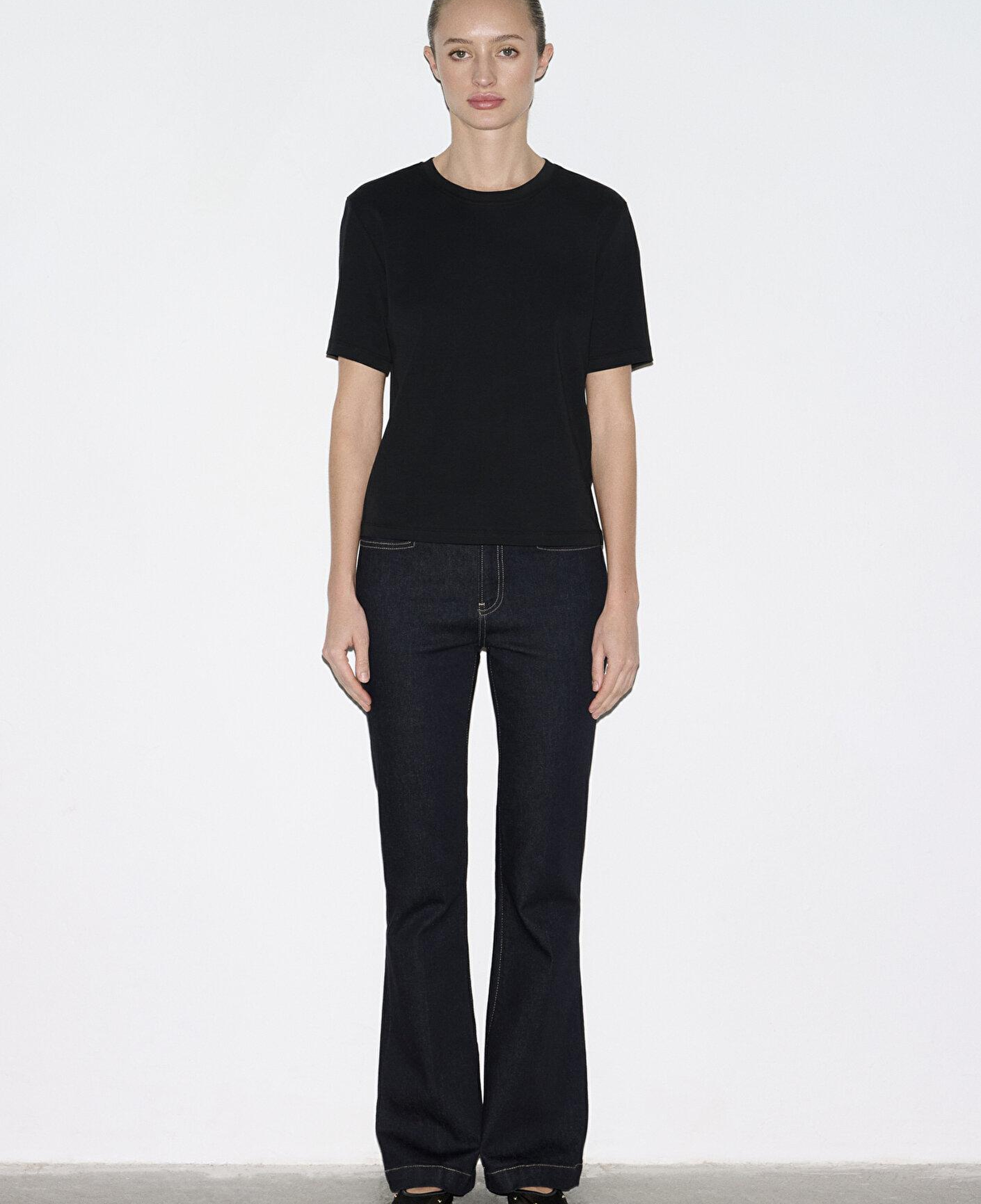Mavi Siyah Basic Tişört Semi Slim Fit / Yarı Dar Kesim 1613588-900