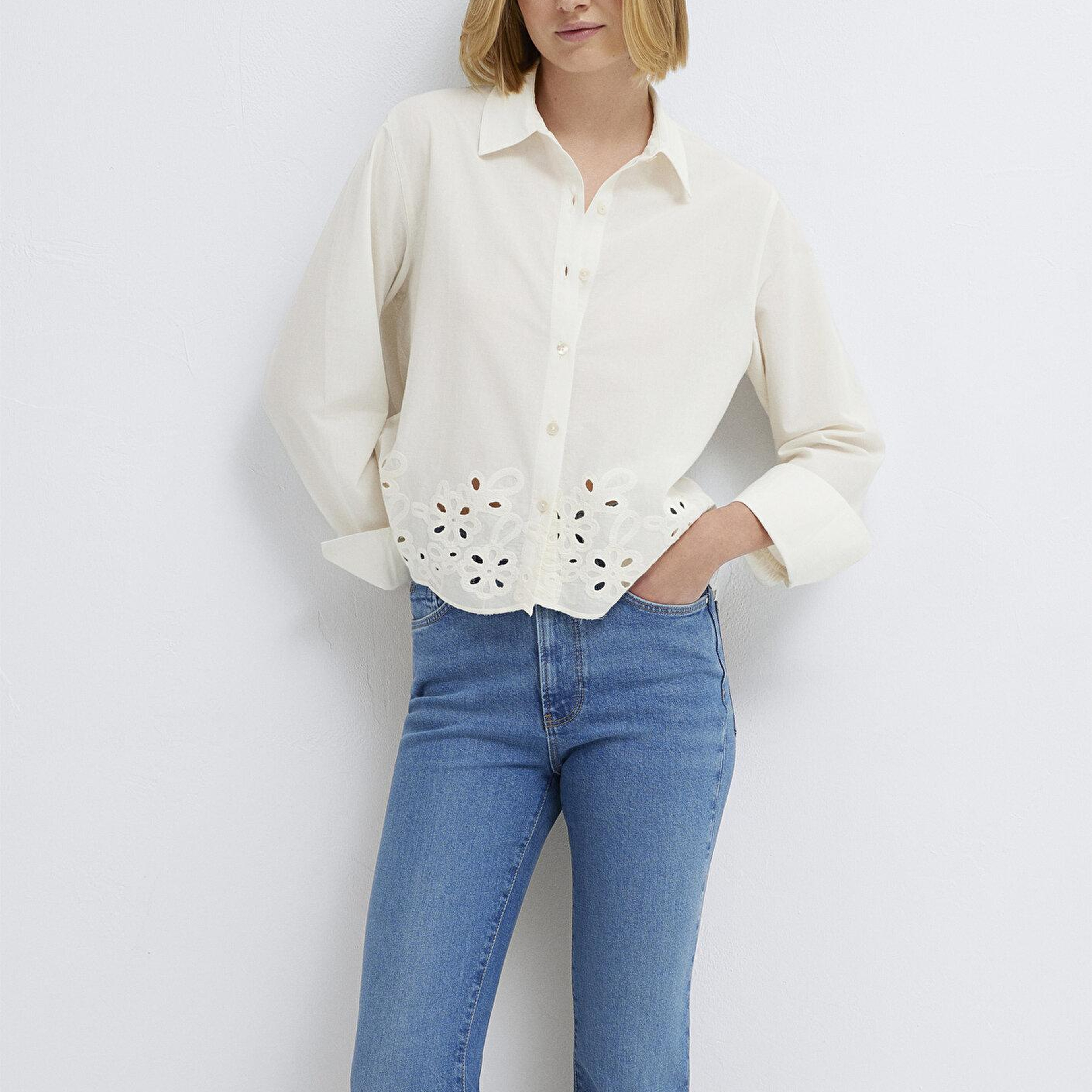 Mavi Dantel Detaylı Ekru Gömlek Loose Fit / Bol Rahat Kesim 1211463-70060