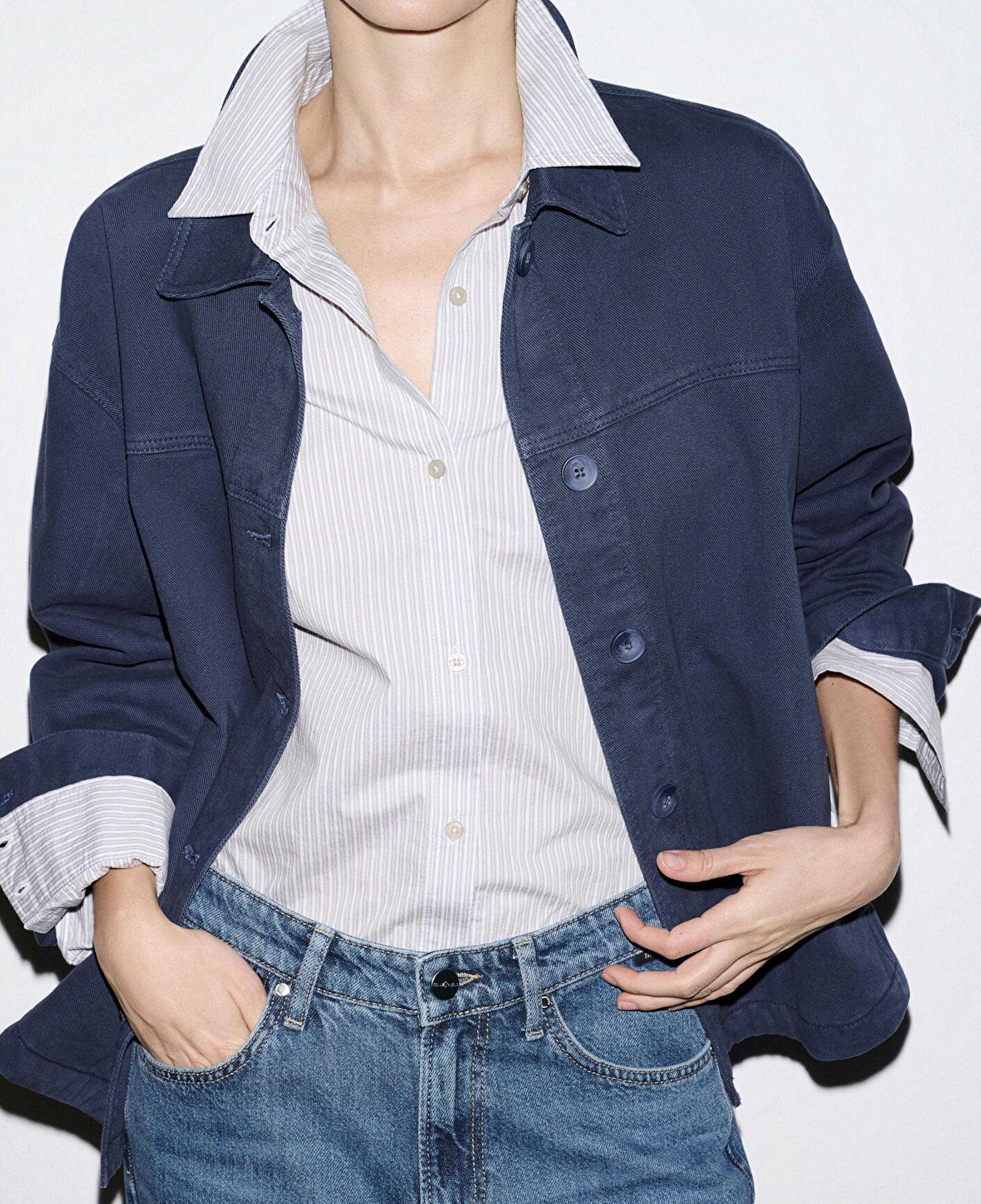 Mavi Cep Detaylı Lacivert Gömlek Oversize / Geniş Kesim 1211424-70487