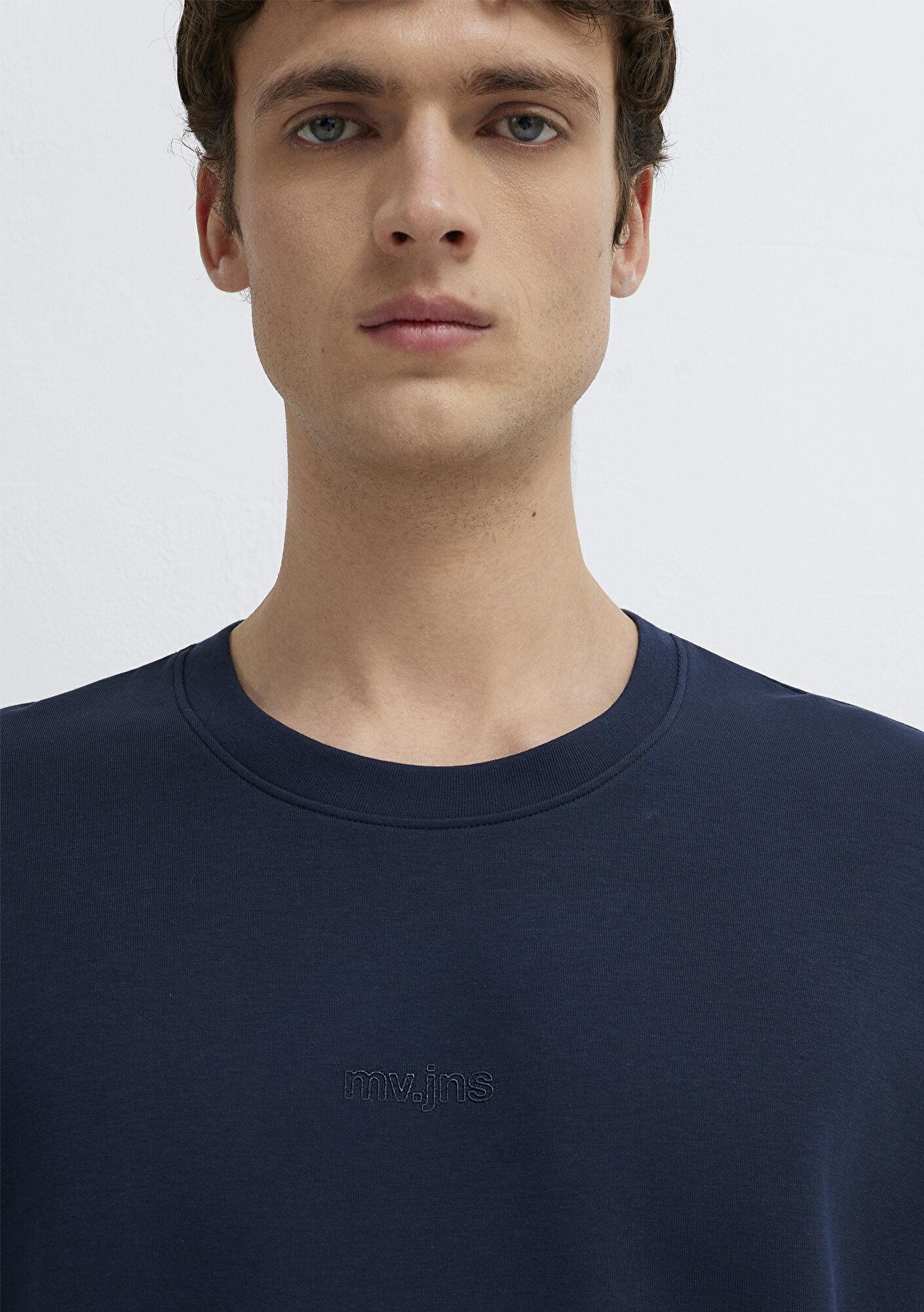 Mavi MVJNS Baskılı Lacivert İnterlok Tişört Boxy Fit 0613306-82318