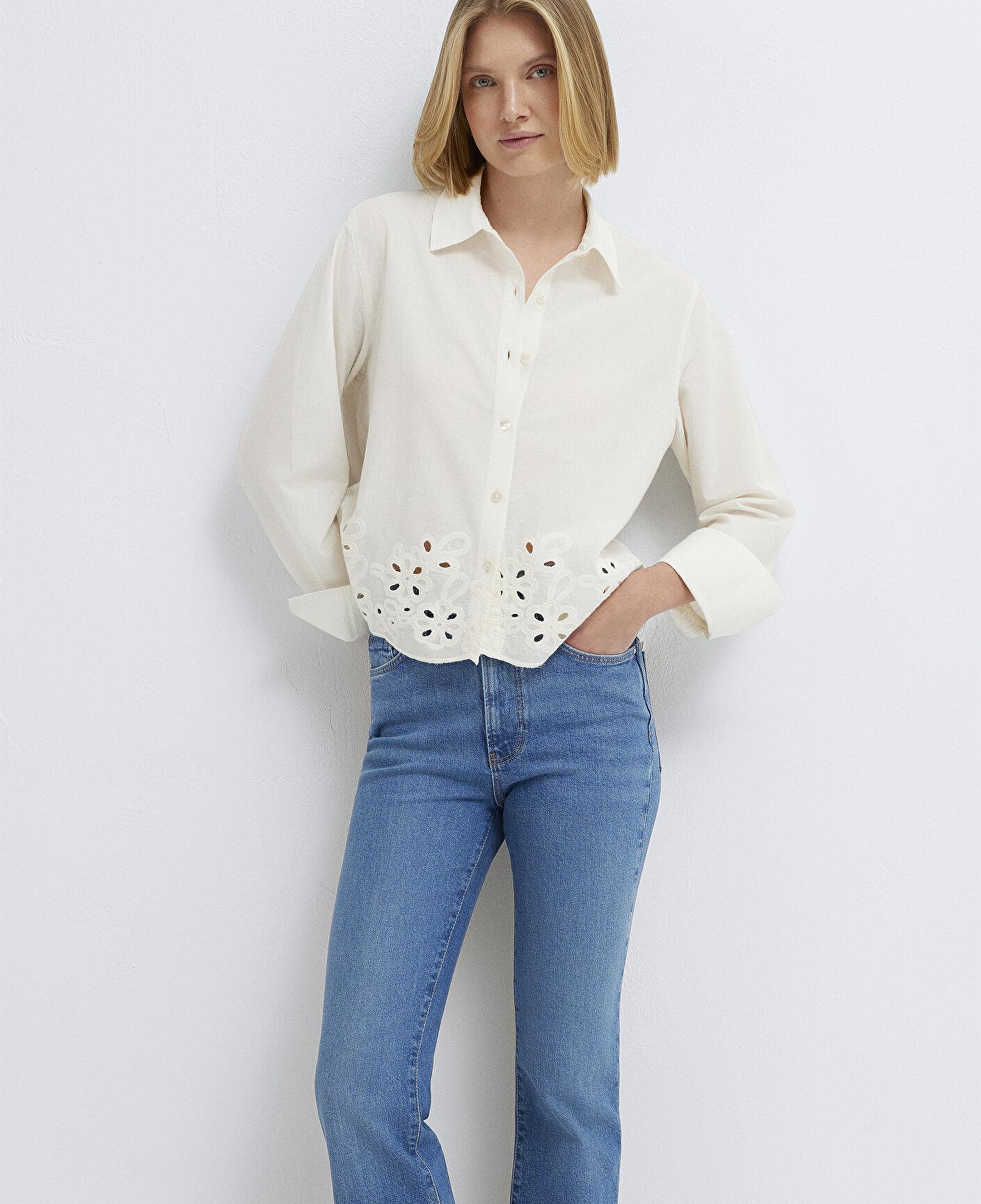 Mavi Dantel Detaylı Ekru Gömlek Loose Fit / Bol Rahat Kesim 1211463-70060