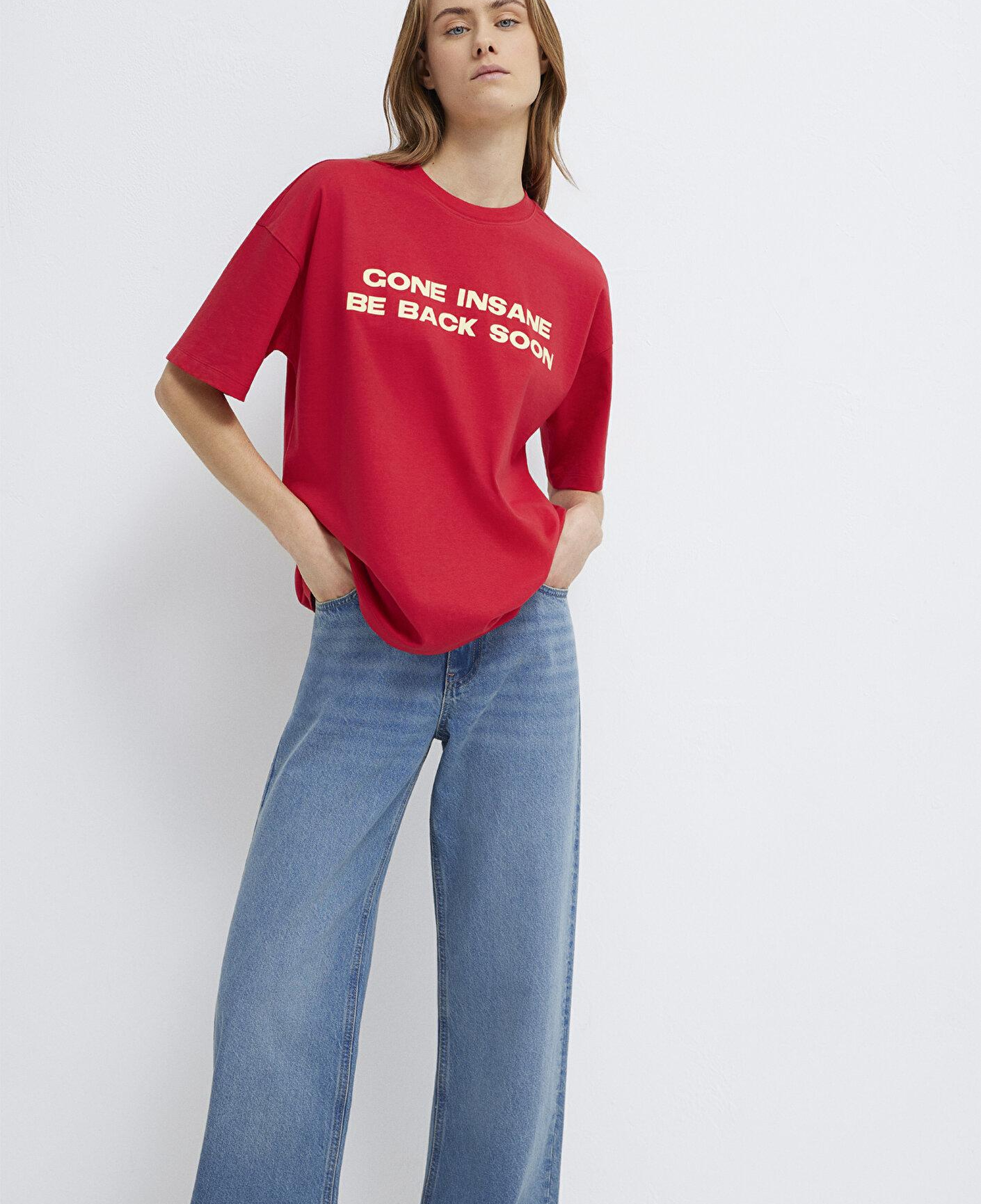 Mavi Slogan Baskılı Kırmızı Tişört Loose Fit / Bol Rahat Kesim 1614000-80791