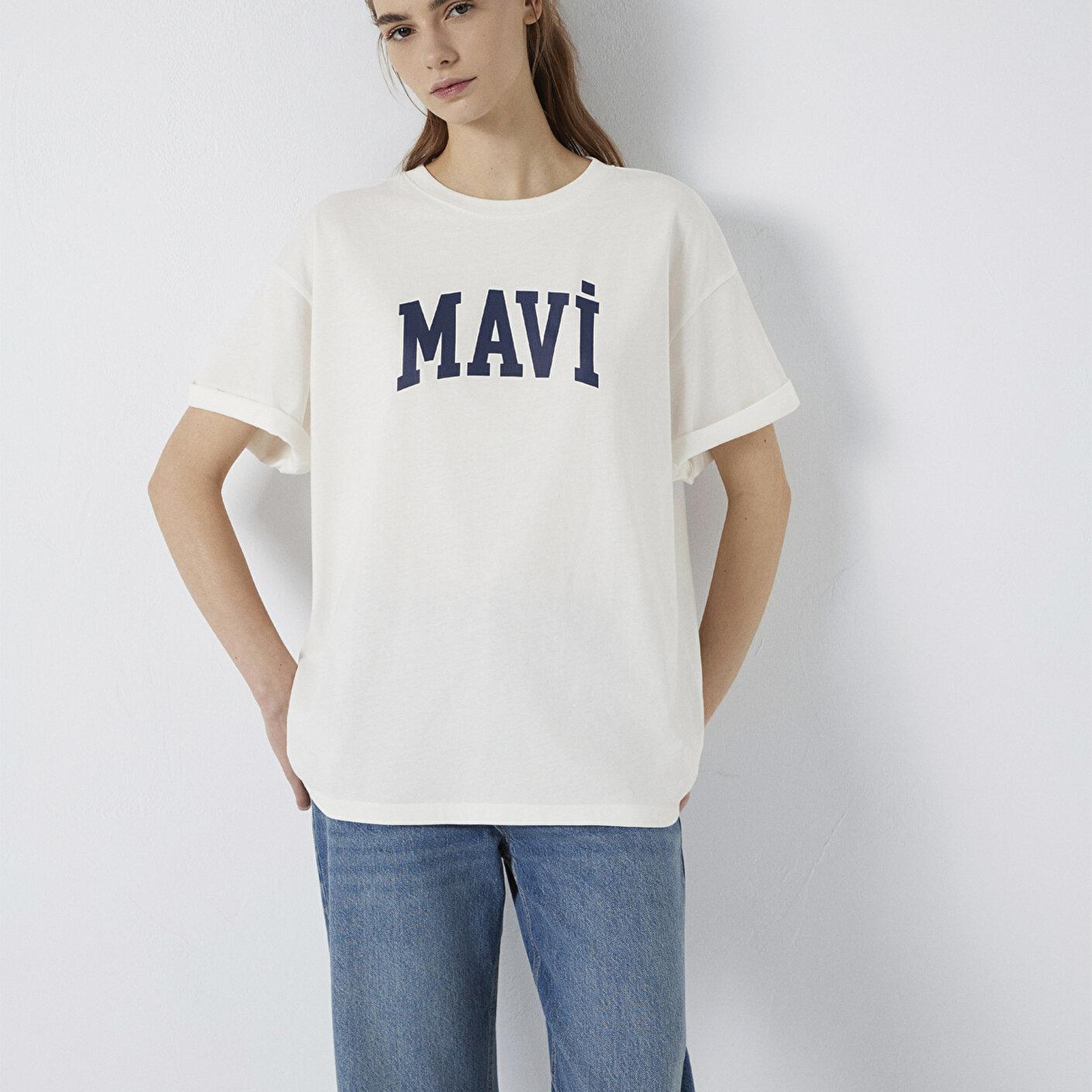 Mavi Mavi Logo Baskılı Ekru Tişört. Oversize / Geniş Kesim 1600843-81964