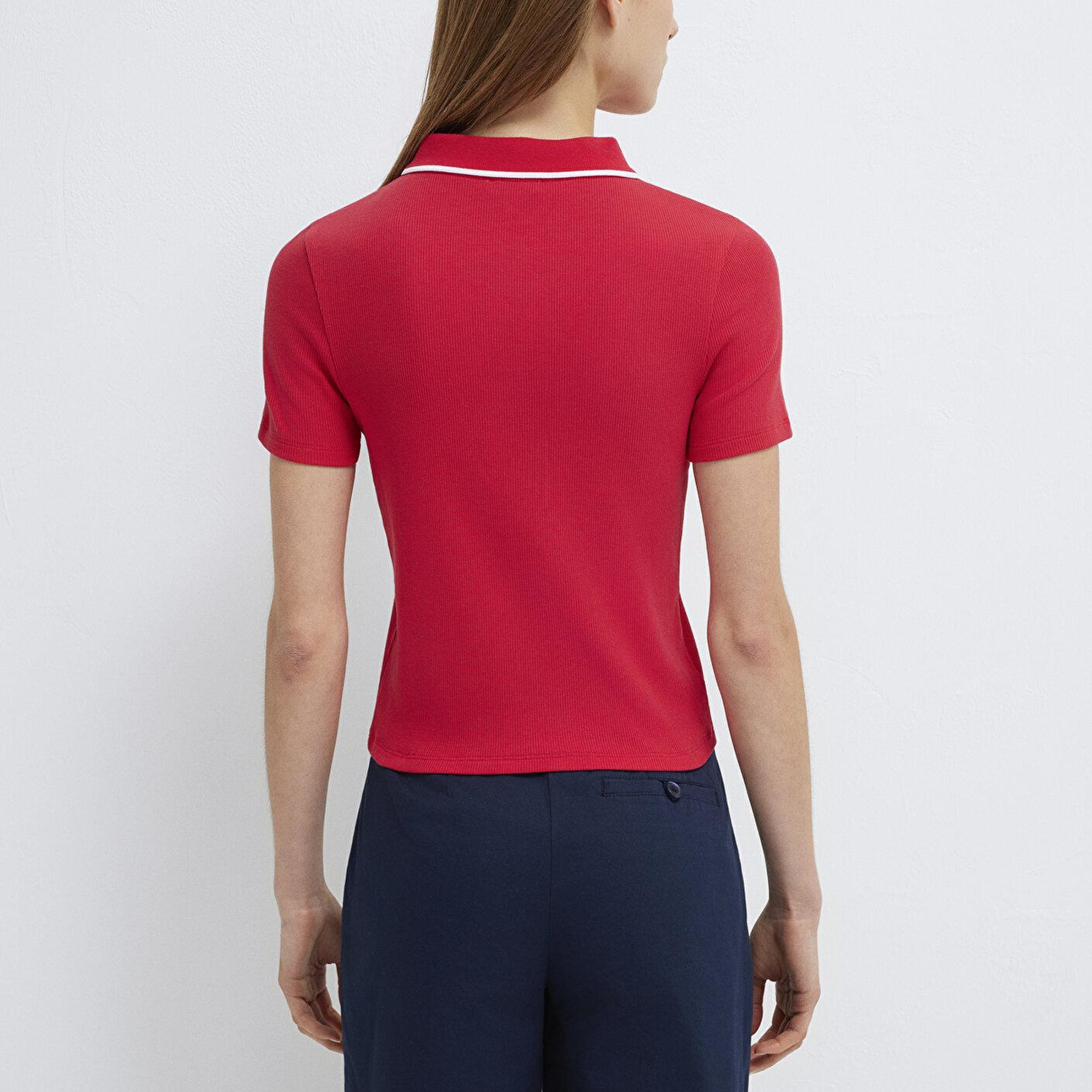 Mavi Yaka Detaylı Kırmızı Polo Tişört Fitted / Vücuda Oturan Kesim 1613776-70477