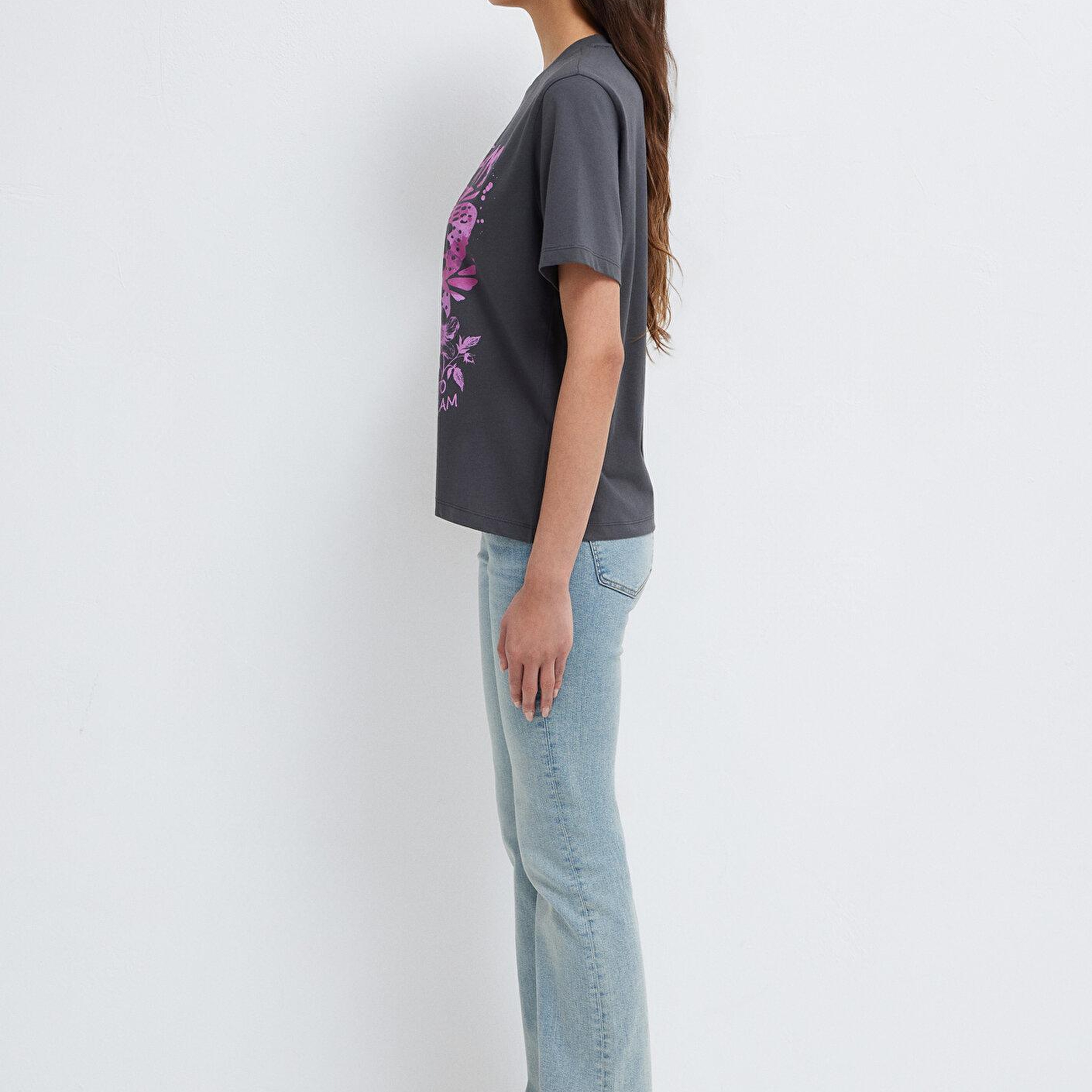 Mavi Kelebek Baskılı Antrasit Tişört Regular Fit / Normal Kesim 1613720-83620