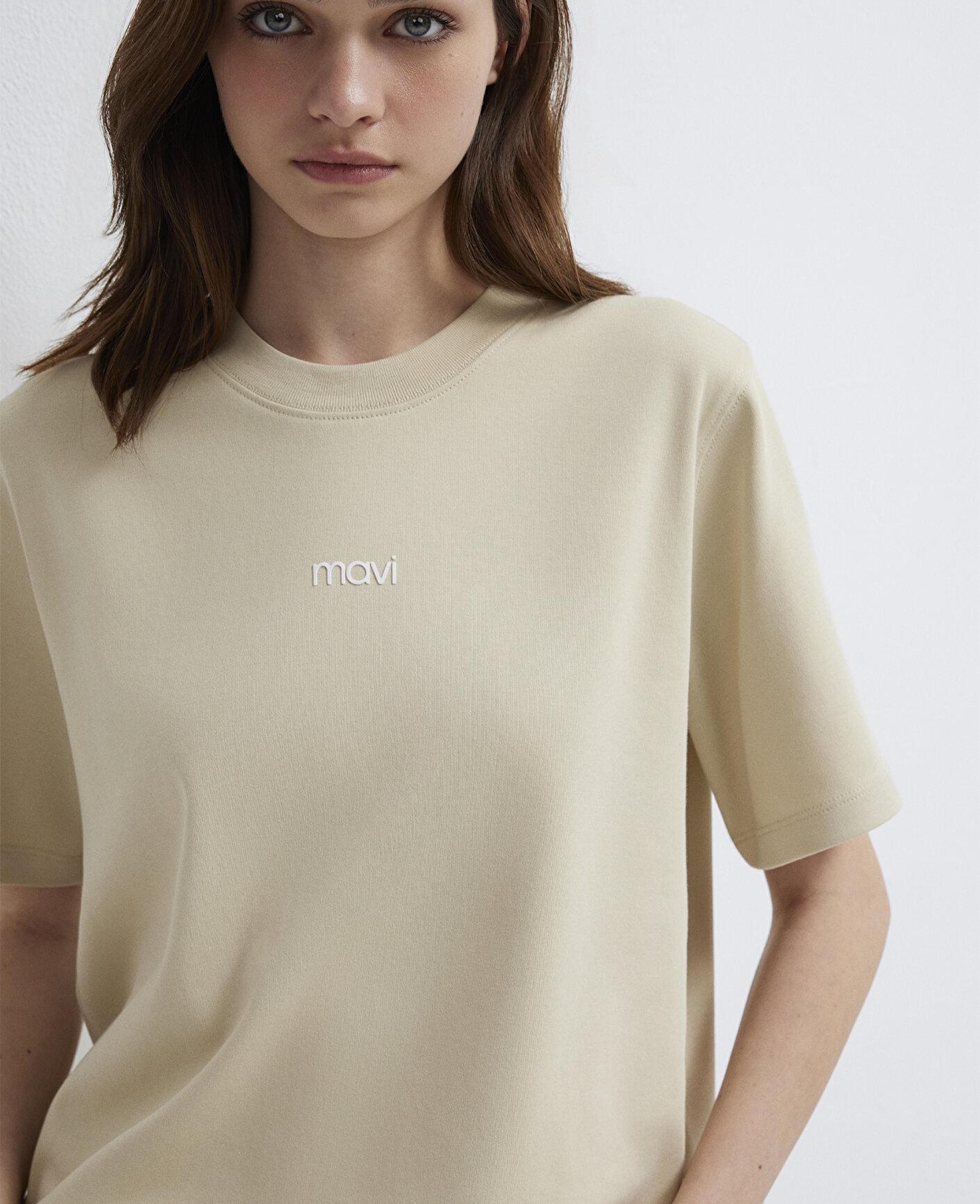 Mavi Mavi Logo Baskılı Bej Tişört Regular Fit / Normal Kesim 1612829-70325
