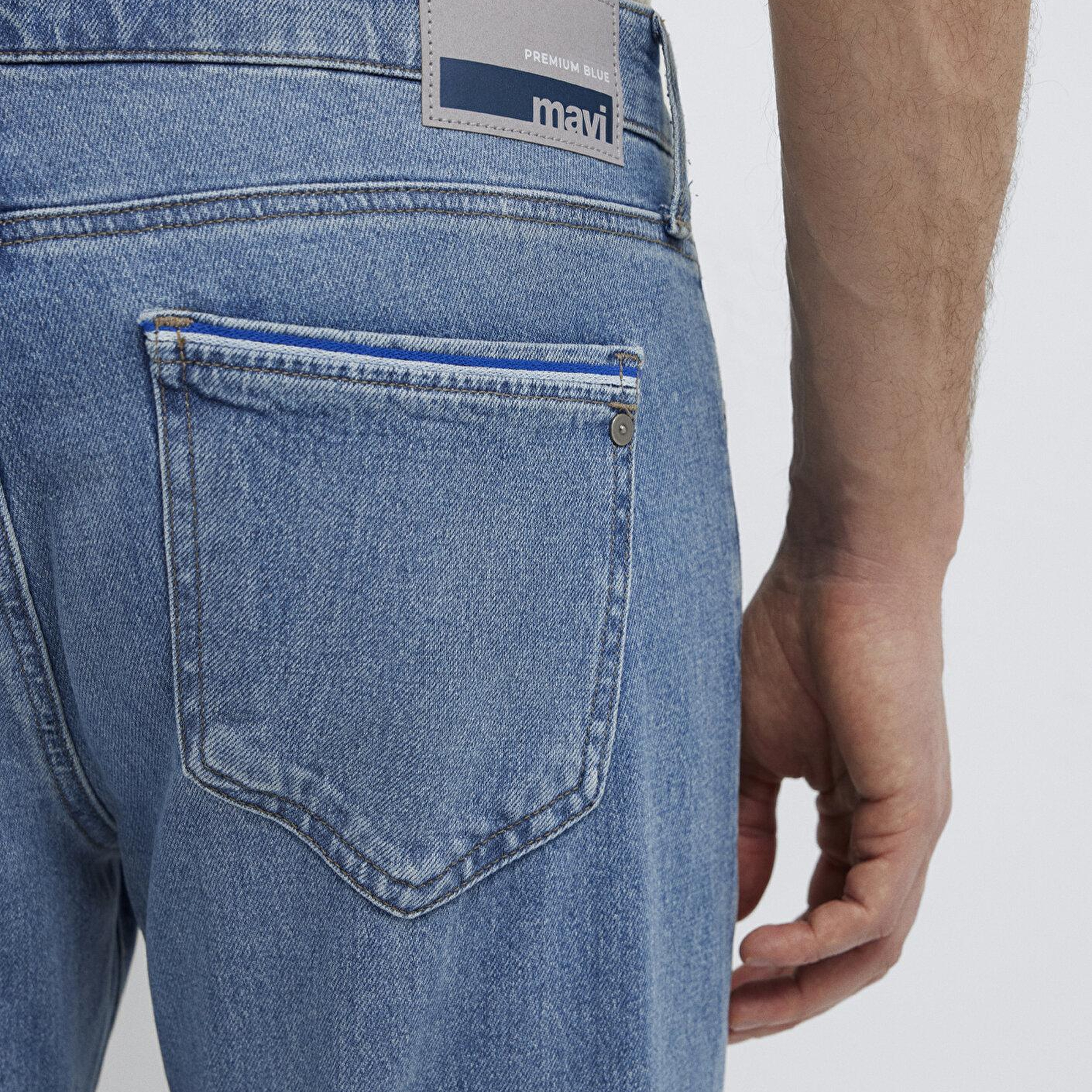 Mavi Jake Premium Blue Puslu Açık Mavi Jean Pantolon 0042283030