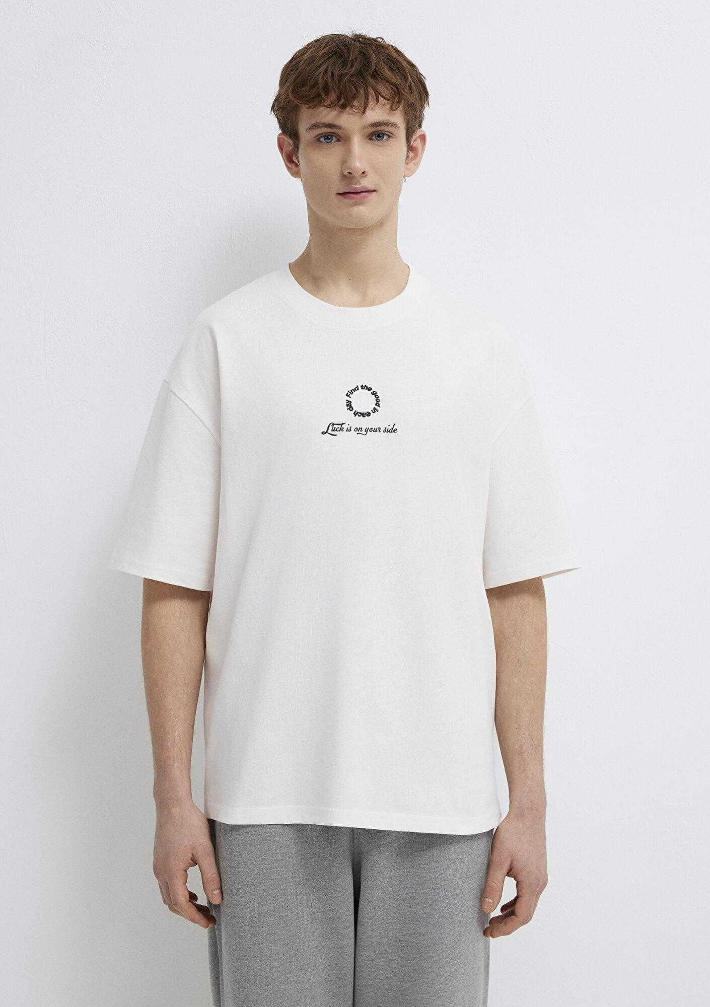 Mavi Luck Is In Your Side Baskılı Ekru Tişört Oversize / Geniş Kesim 0613183-70057