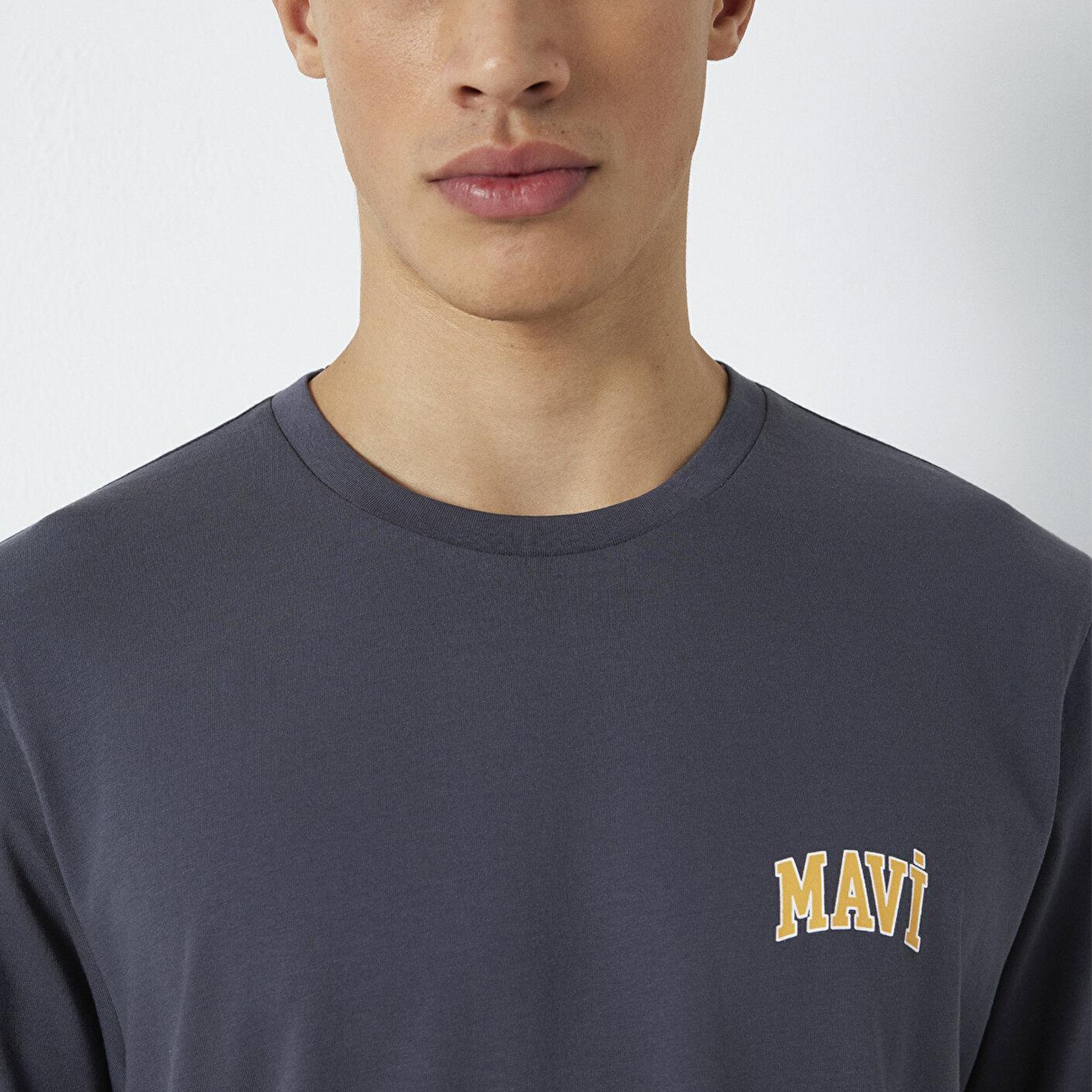 Mavi Mavi Logo Baskılı Gri Tişört Regular Fit / Normal Kesim 0611714-70101