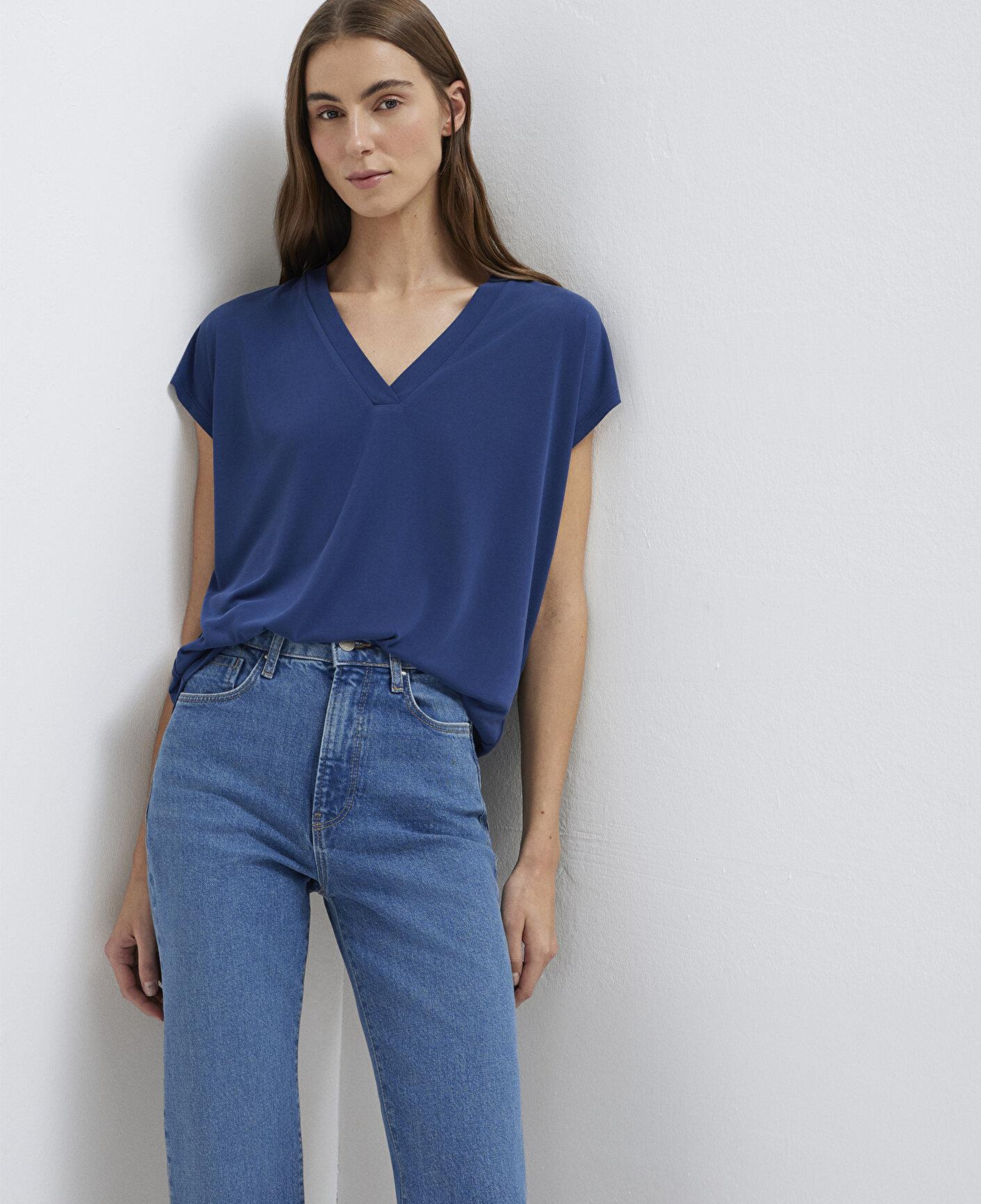 Mavi Soft-Premium Lacivert (TENCEL™) Modal Karışımlı V Yaka Tişört Regular Fit / Normal Kesim 1612250-70491