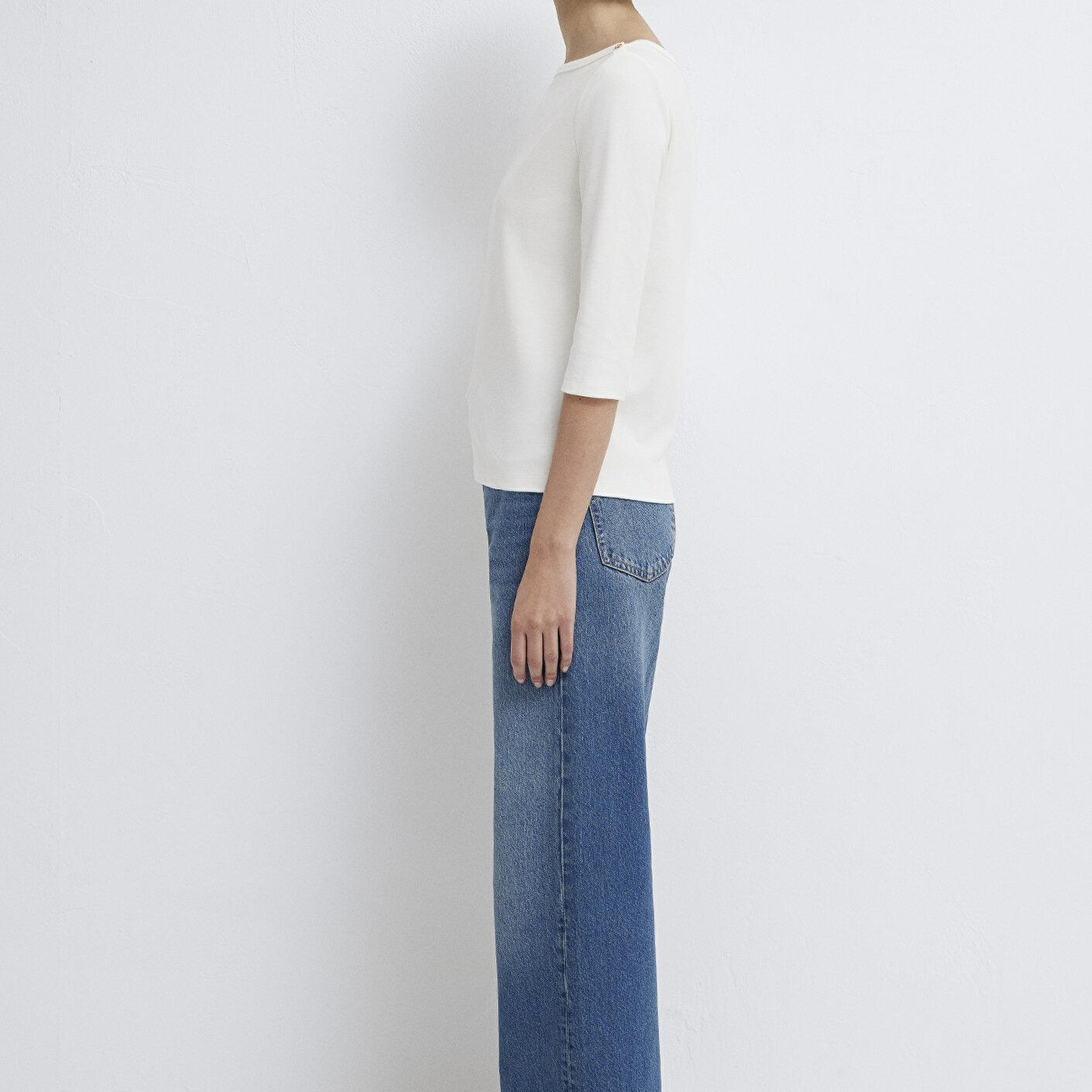 Mavi Düğme Detaylı Ekru Tişört Slim Fit / Dar Kesim 1613760-70057