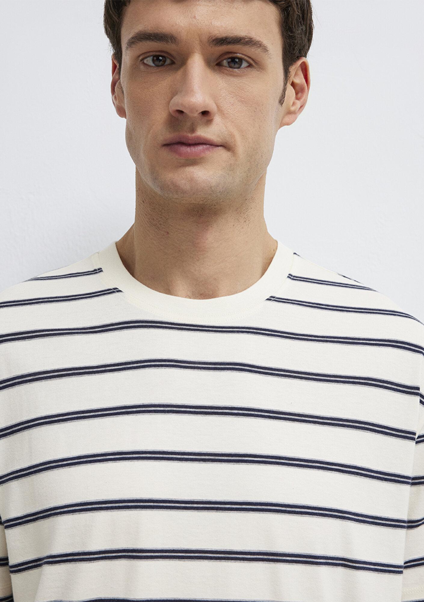 Mavi Çizgili Ekru Tişört Loose Fit / Bol Rahat Kesim 0613138-70057
