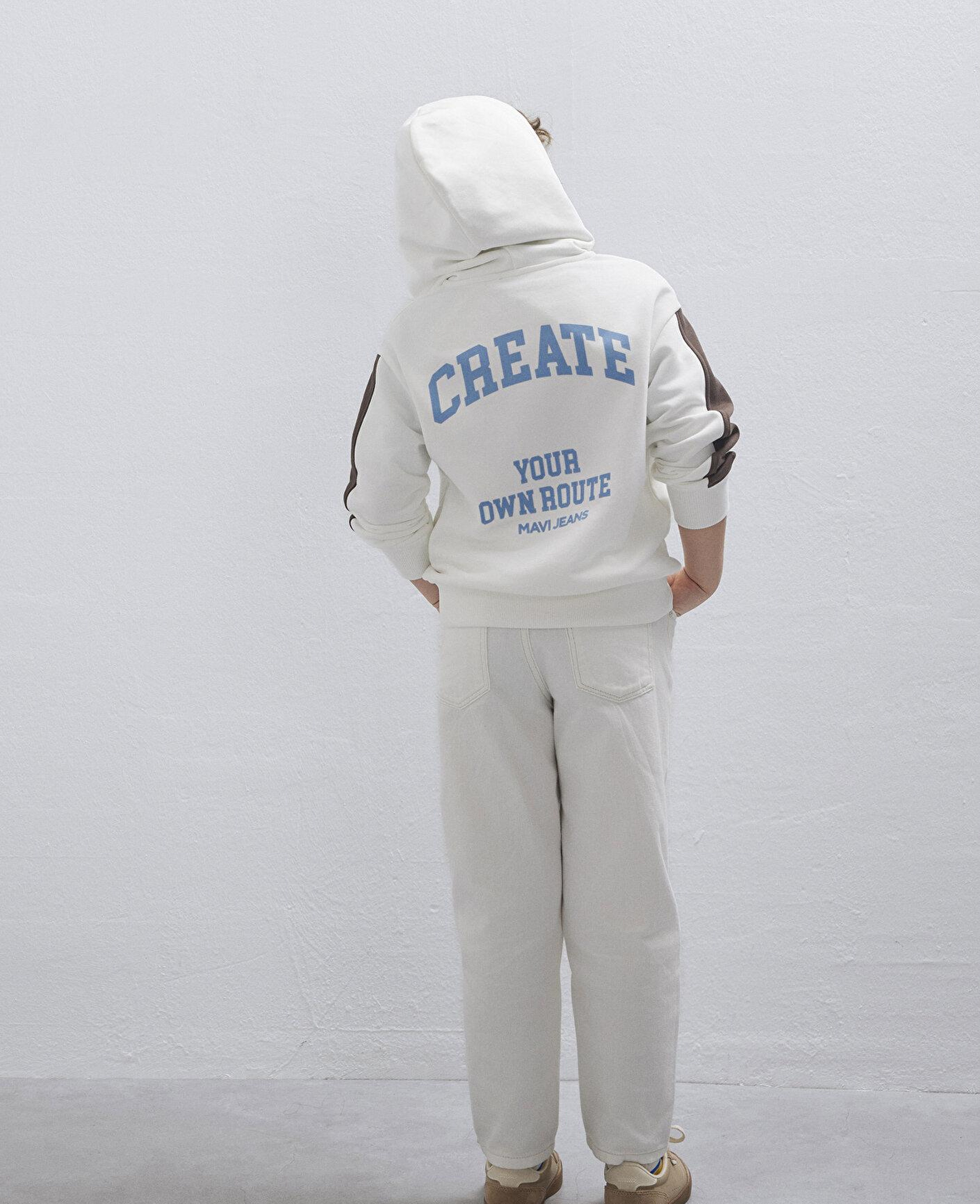 Mavi Baskılı Kapüşonlu Ekru Sweatshirt 6S10165-70057
