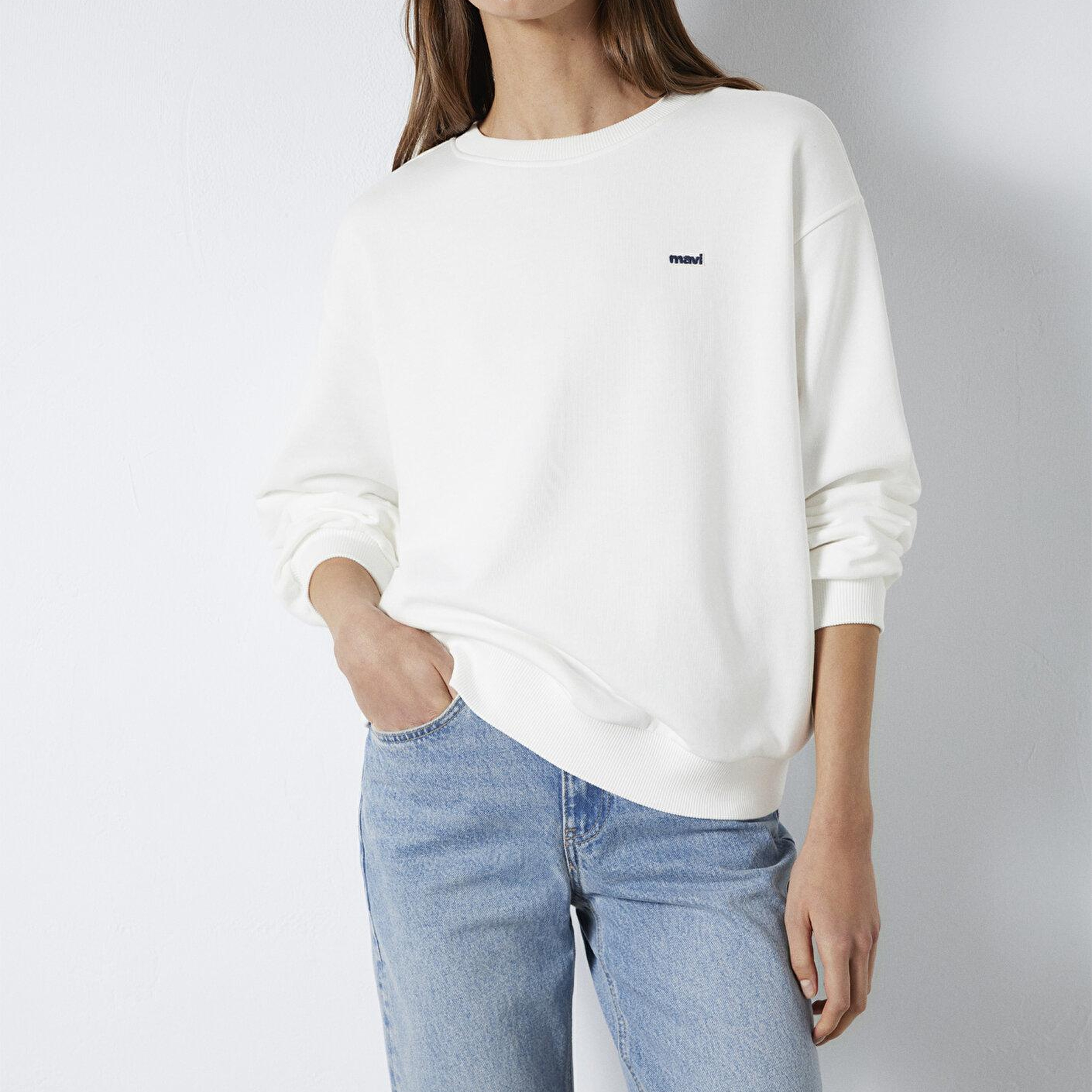 Mavi Mavi Nakışlı Ekru Sweatshirt 1S10366-70057