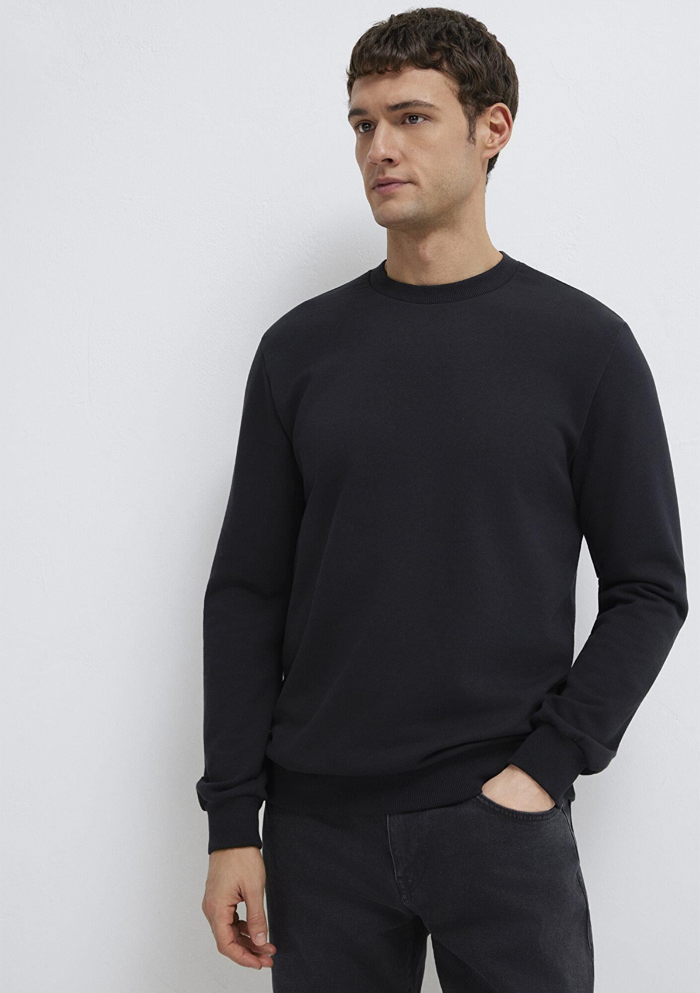 Mavi Bisiklet Yaka Siyah Sweatshirt 0S10457-900