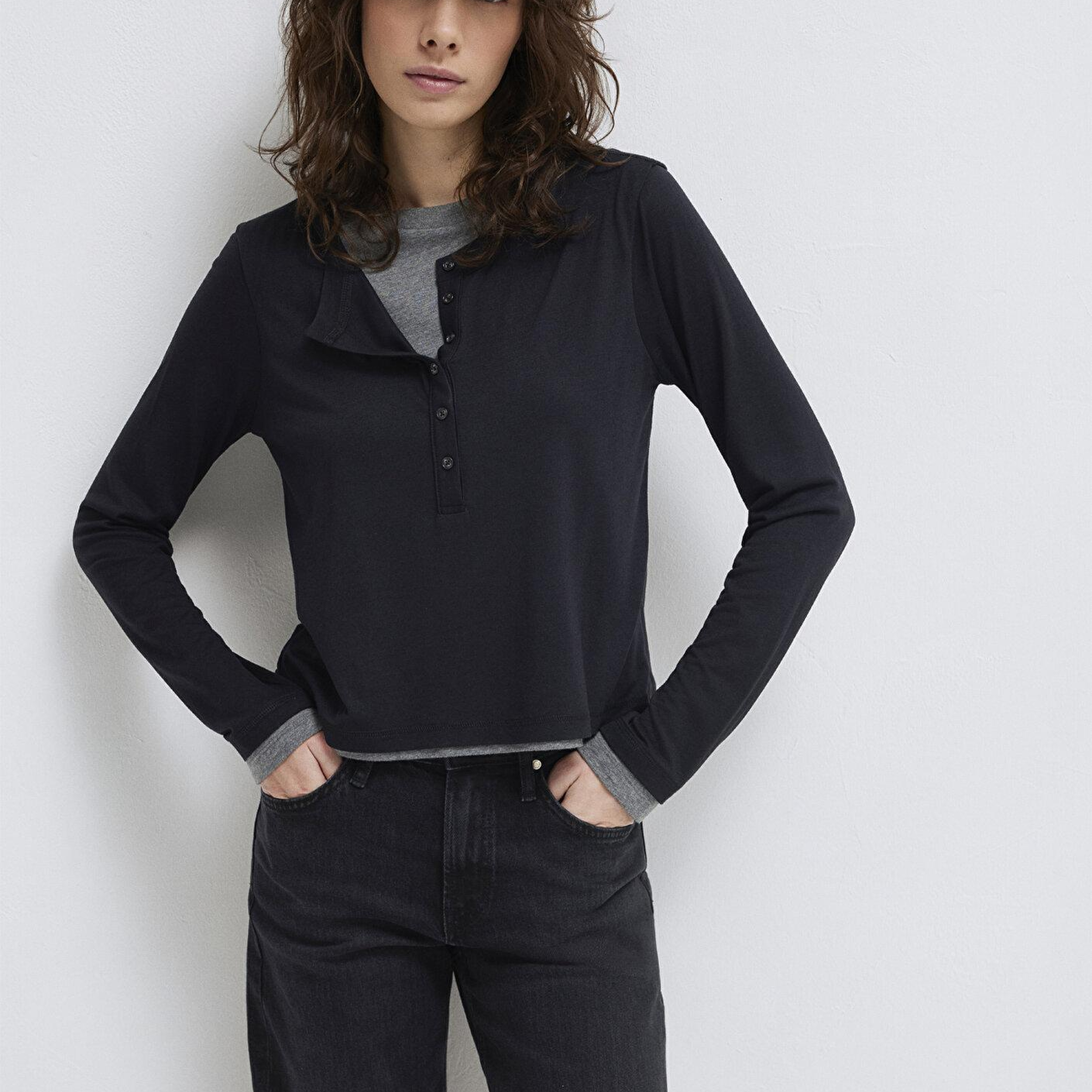 Mavi Yün Karışımlı Çift Katlı Siyah Uzun Kollu Tişört Semi Slim Fit / Yarı Dar Kesim 1613400-900