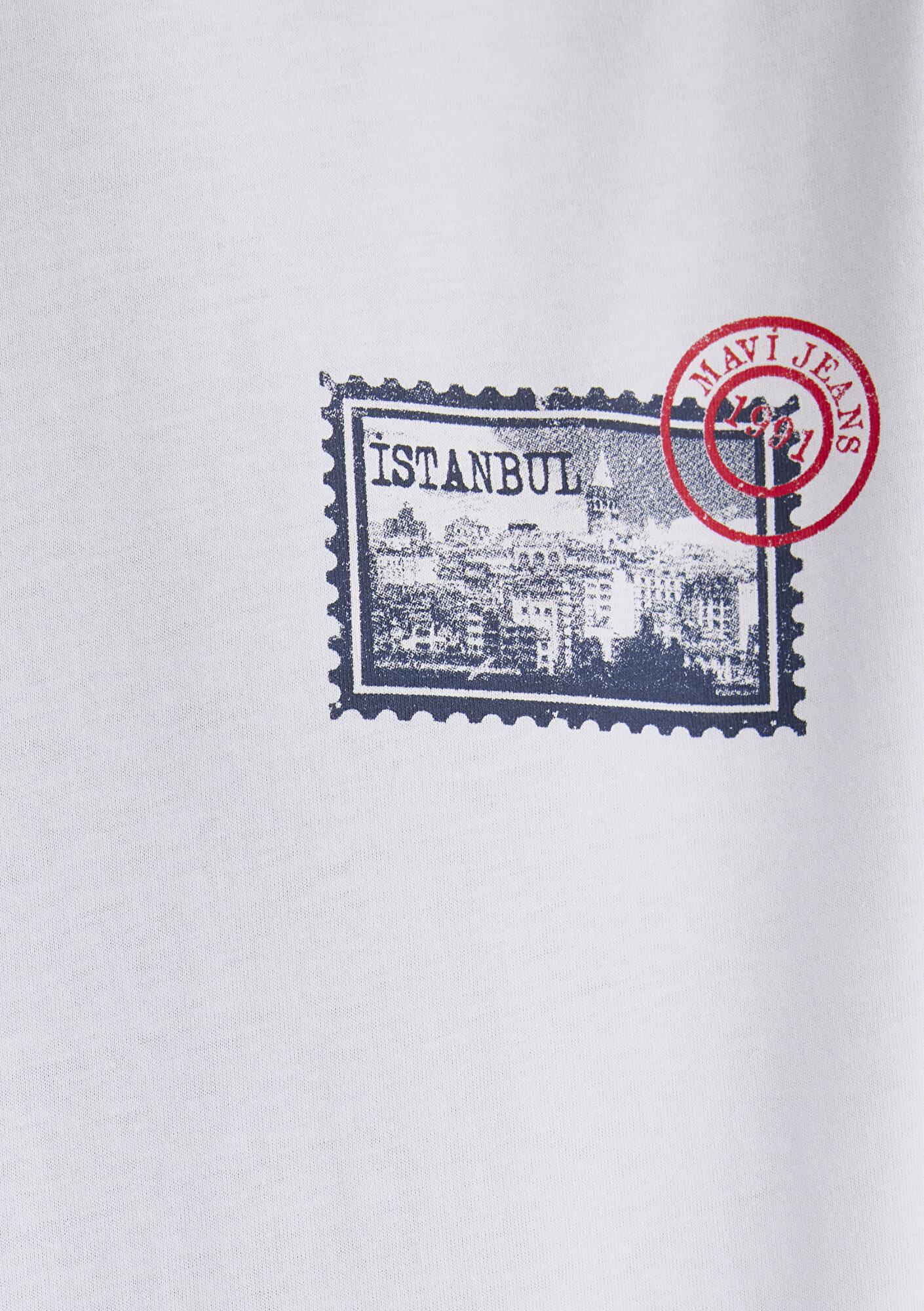 Mavi İstanbul Baskılı Beyaz Tişört Regular Fit / Normal Kesim 0612998-620