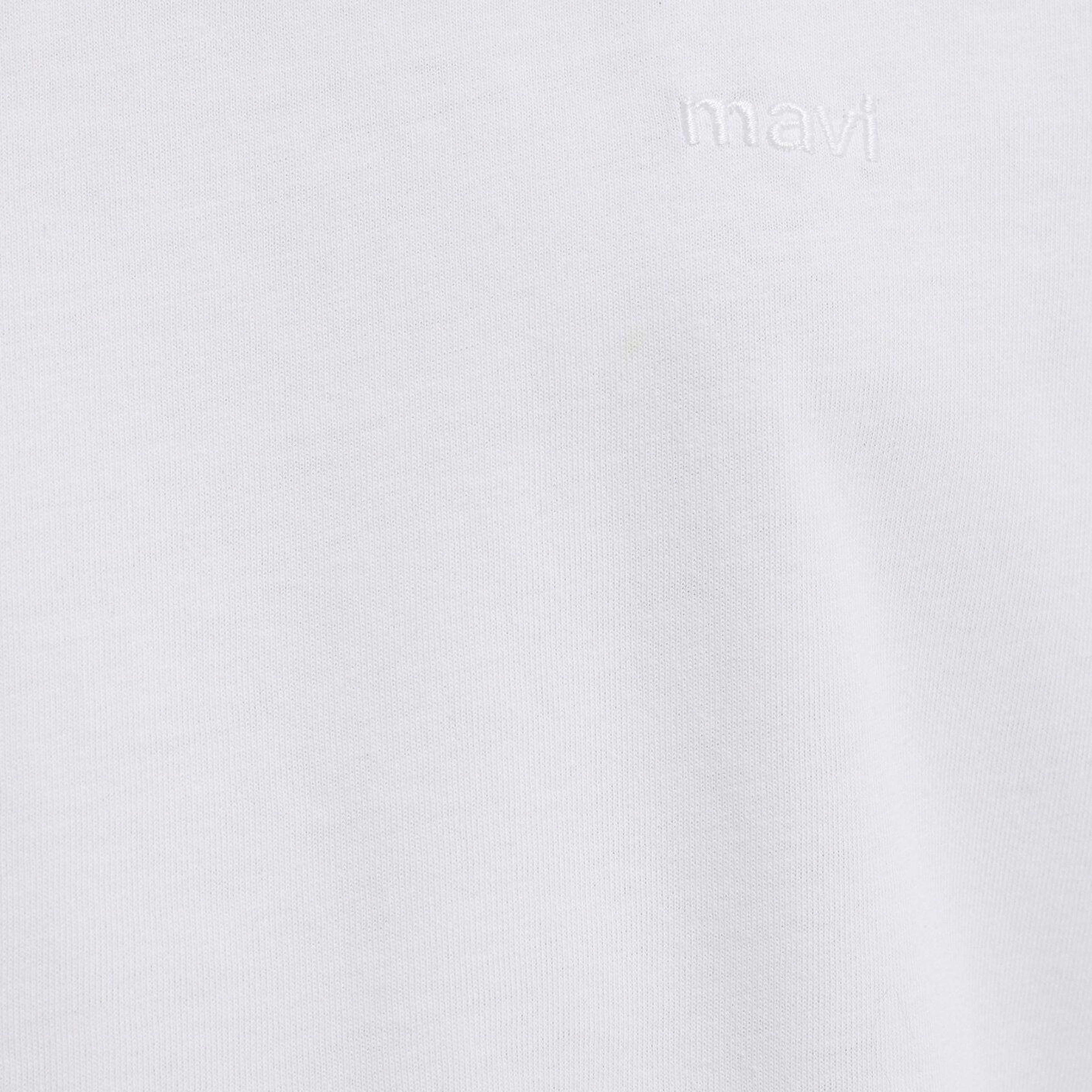 Mavi Mavi Nakışlı Beyaz Basic Tişört Loose Fit / Bol Rahat Kesim 1613225-620