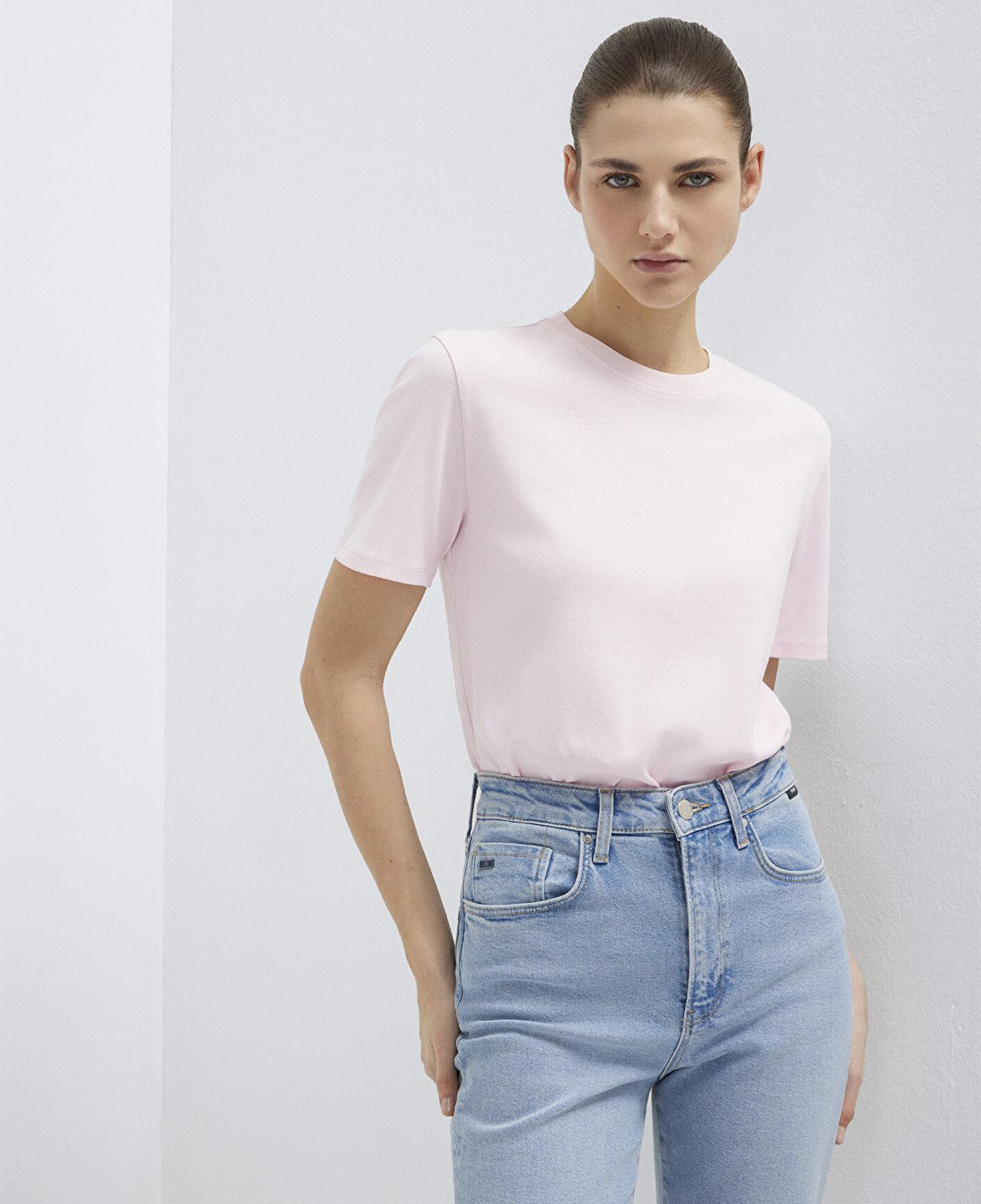 Mavi Pembe Basic Tişört Semi Slim Fit / Yarı Dar Kesim 1612916-89200