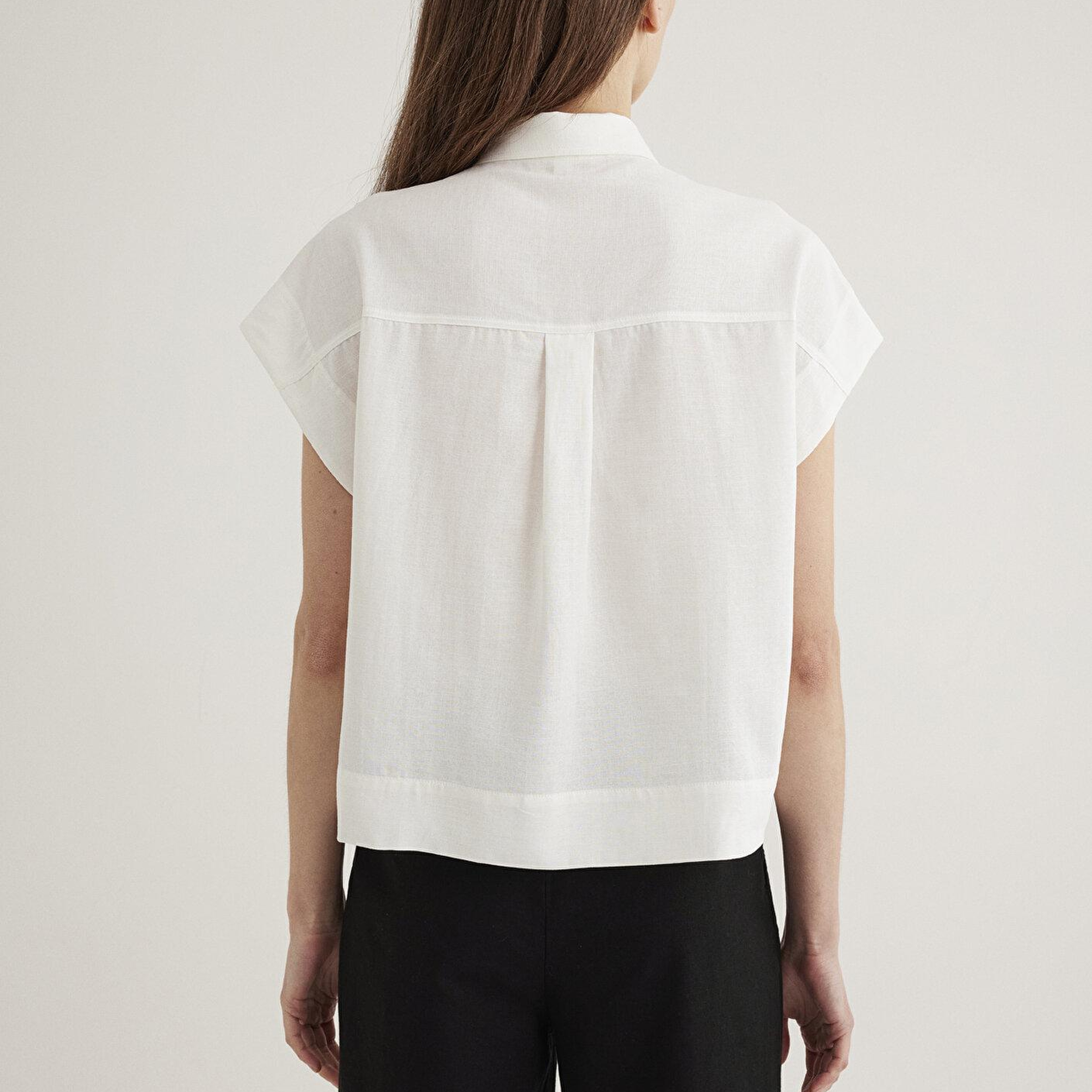 Mavi Cep Detaylı Ekru Gömlek Loose Fit / Bol Rahat Kesim 1211090-70057