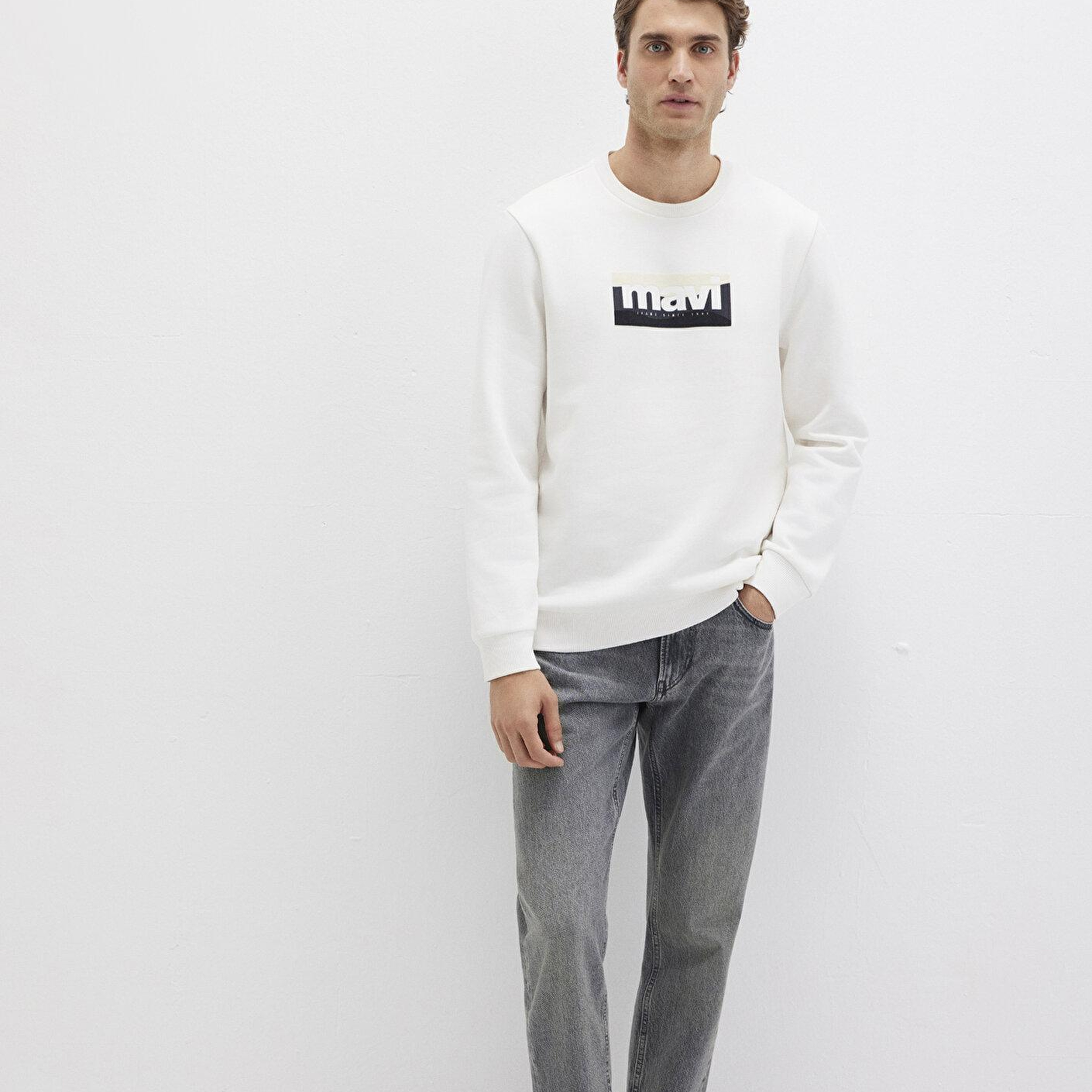 Mavi Mavi Logo Baskılı Ekru Sweatshirt 0S10203-70057